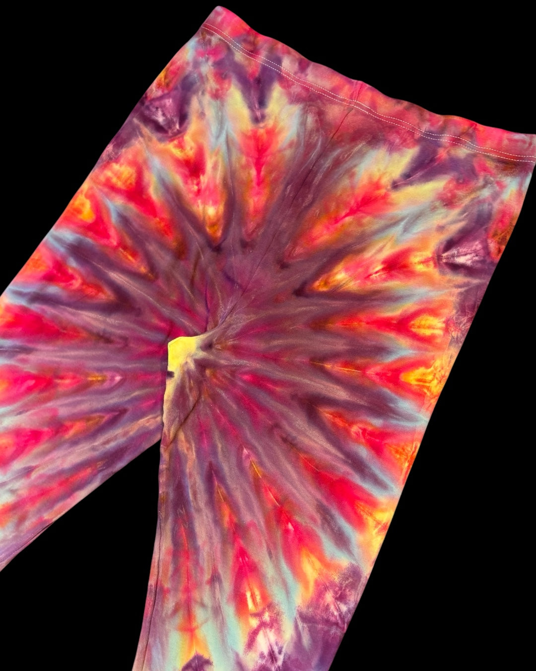 XL - ice dyed glowing super nova leggings