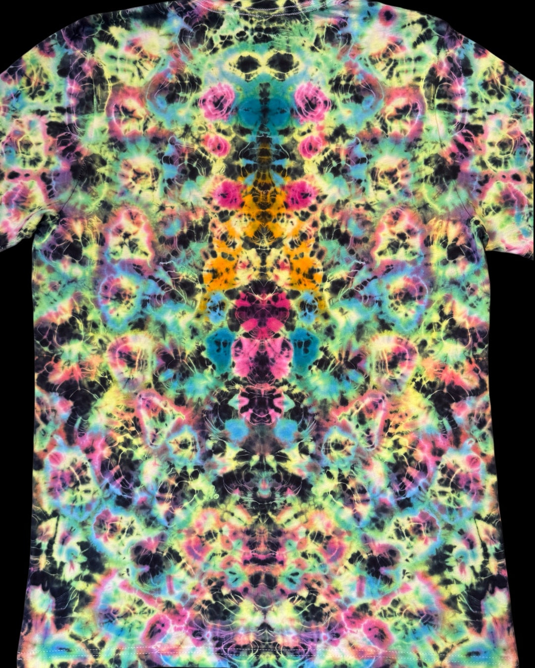 M - glowing pastel primary color kenney style tee