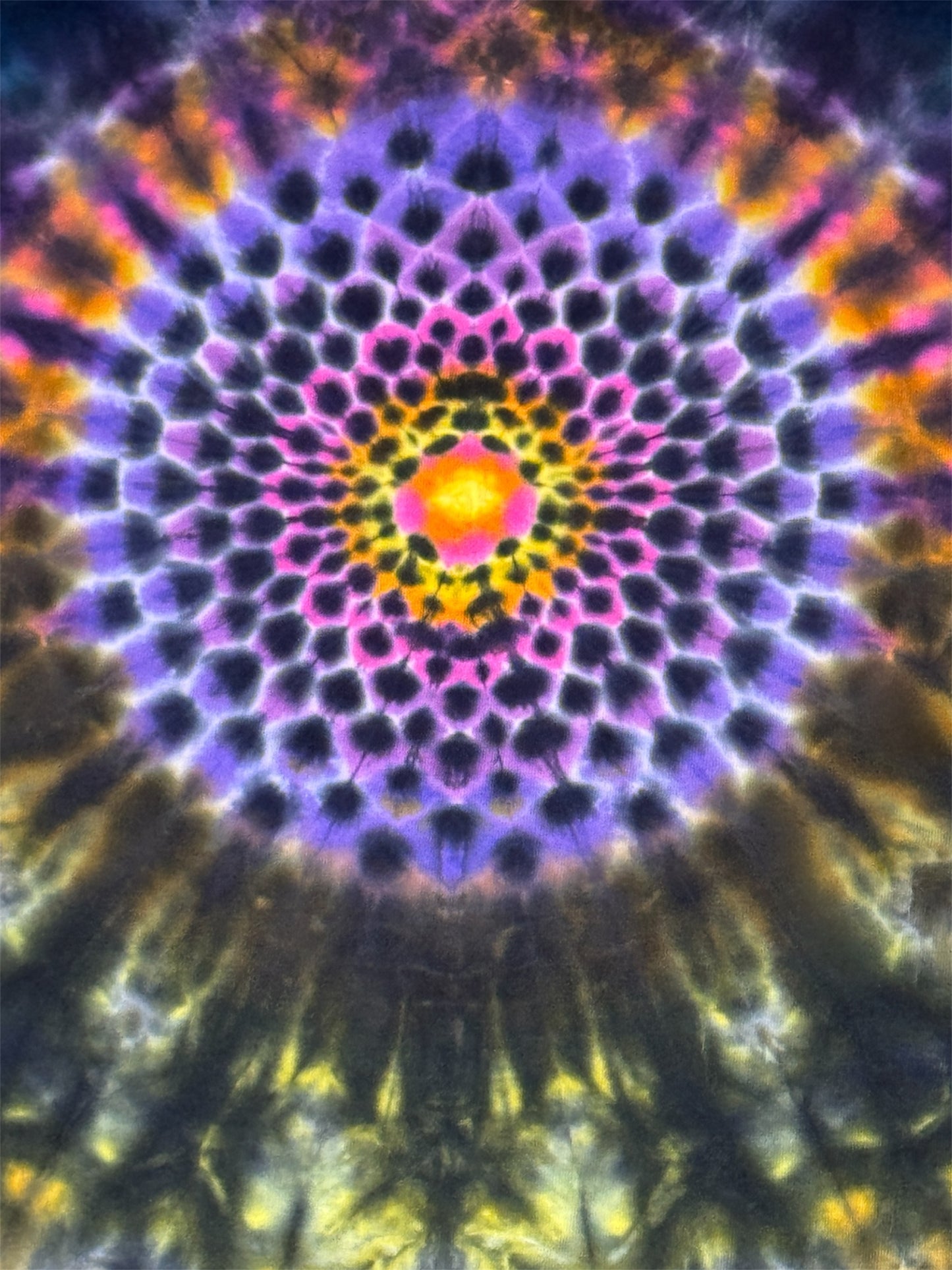 L - kenney style mandala combo tee