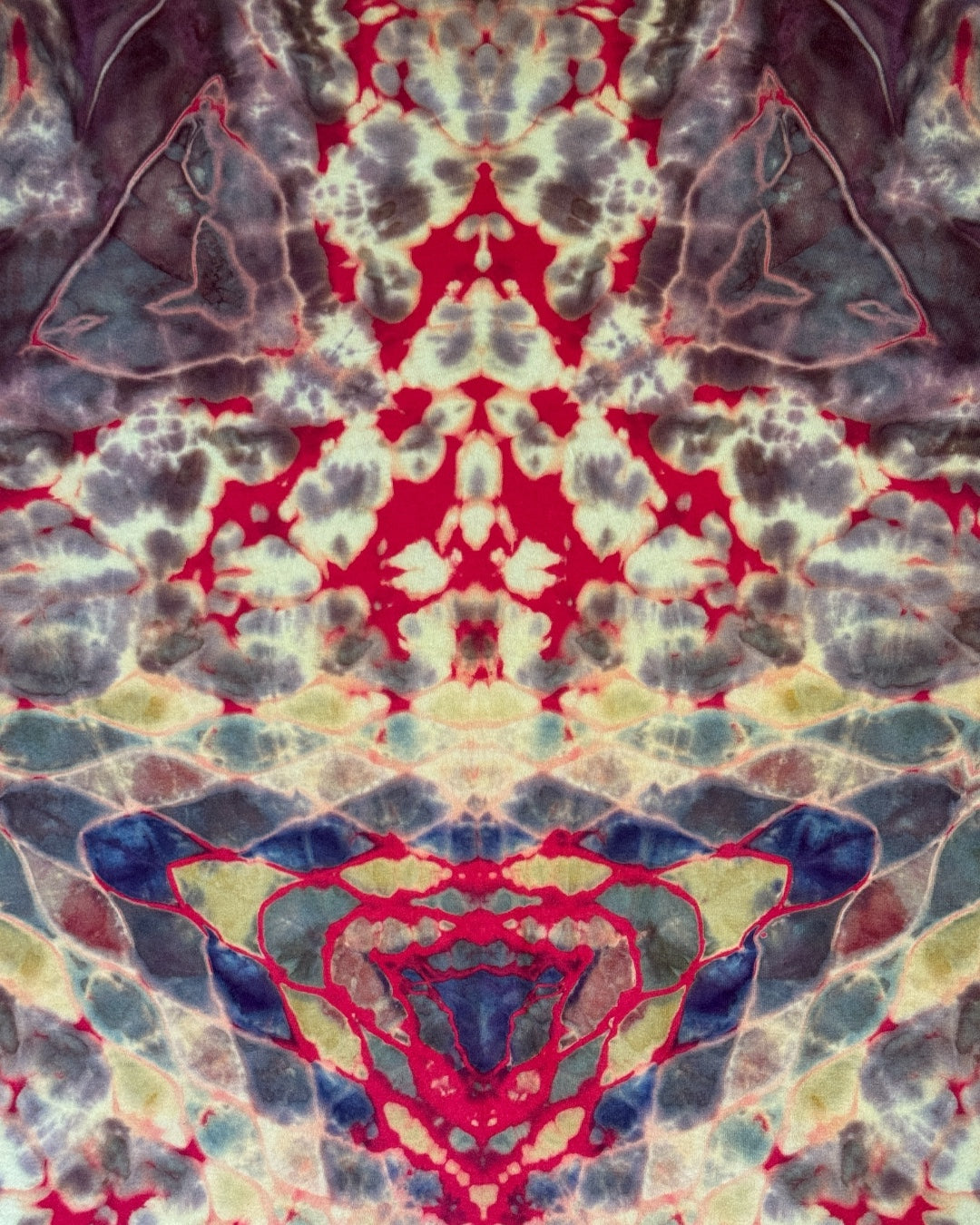 XL - red reverse dyed hexdala tee