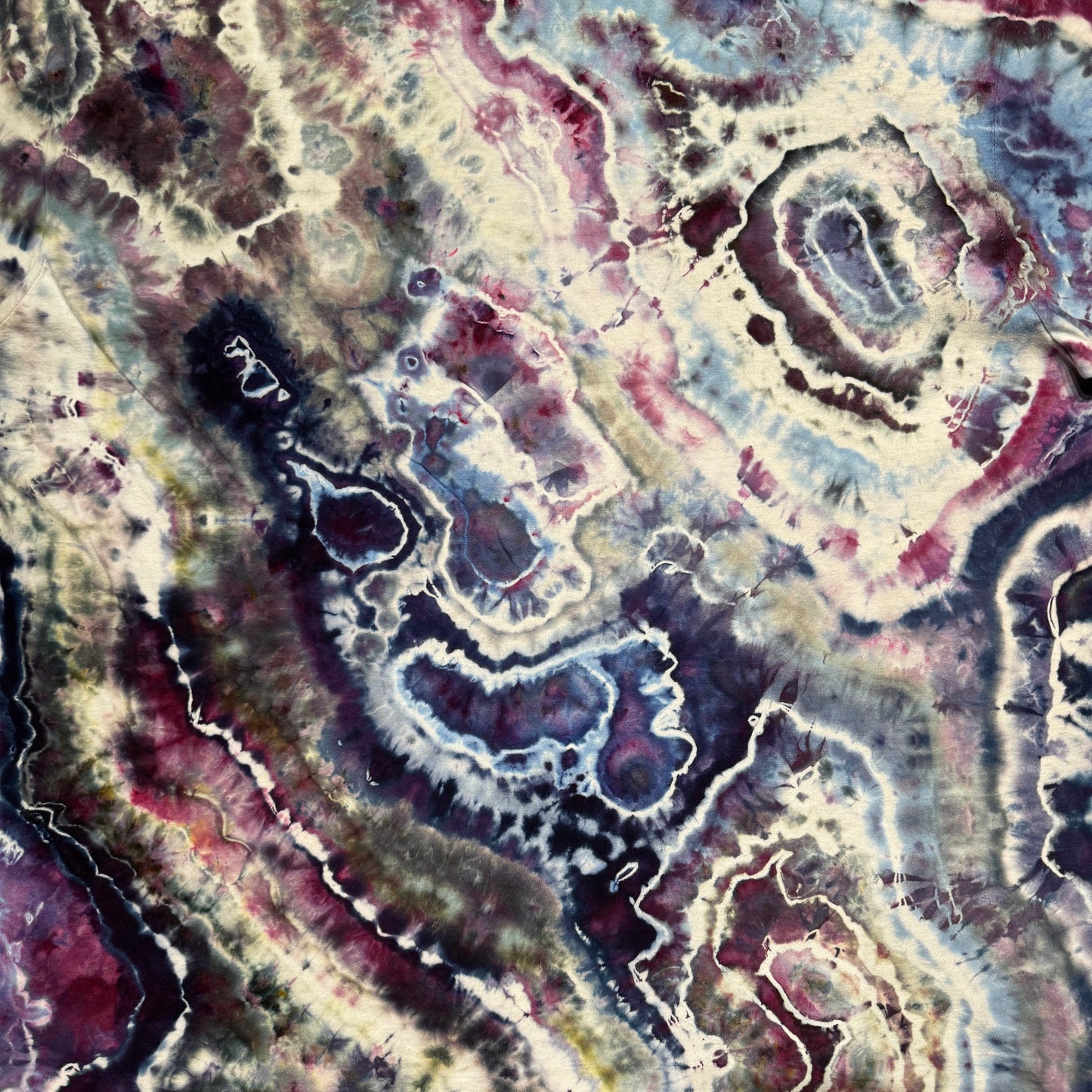 XXL - ice dyed geode tee