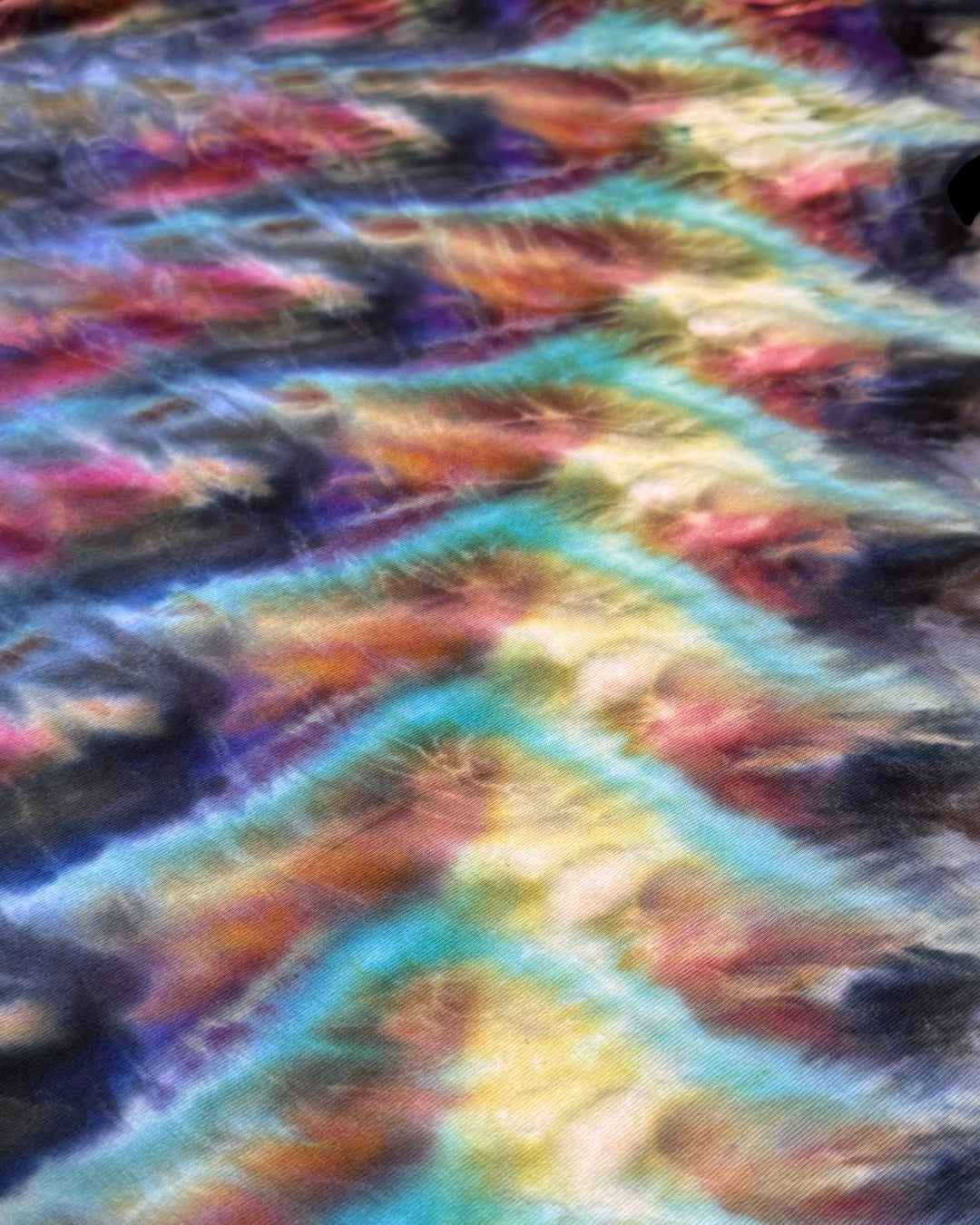 S - ladies’ fit warrior princess ice dyed cosmic roll boxy cropped tee