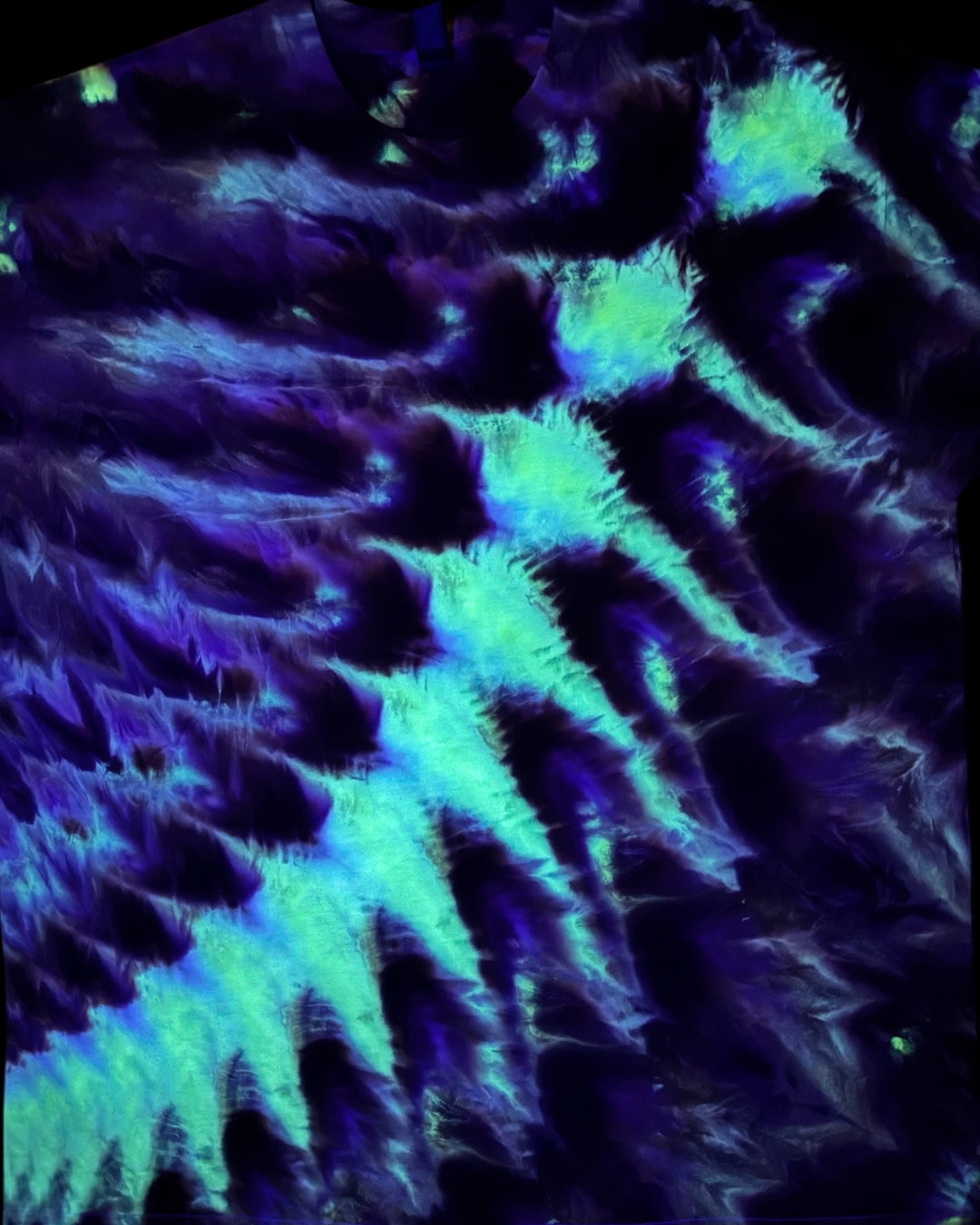 XL - glowing ice dyed cosmic roll tee
