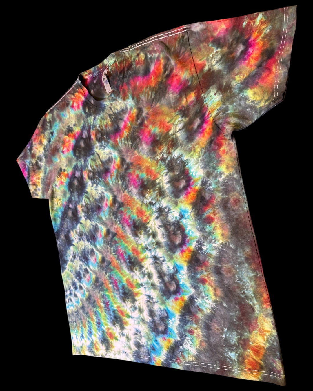 XXXL - ice dyed dark rainbow cosmic roll tee