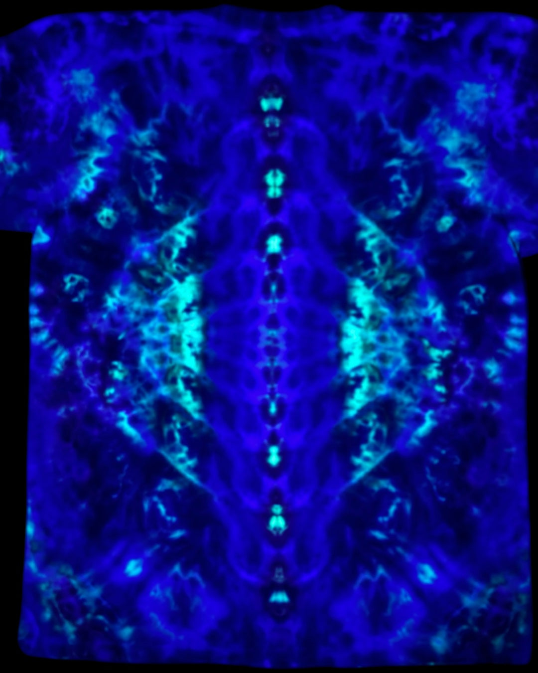 L - glowing trip style with cosmic spine tee