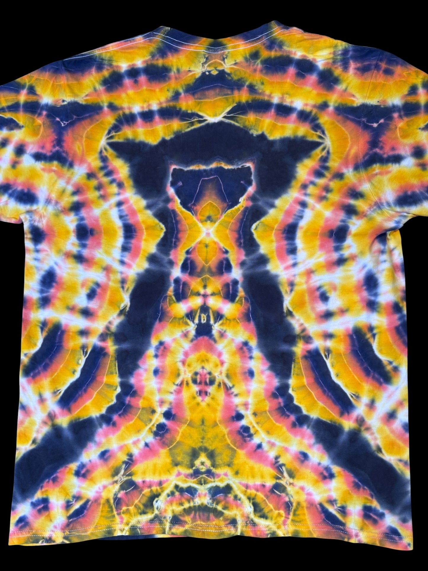 M - liquid hexdala lightweight tee