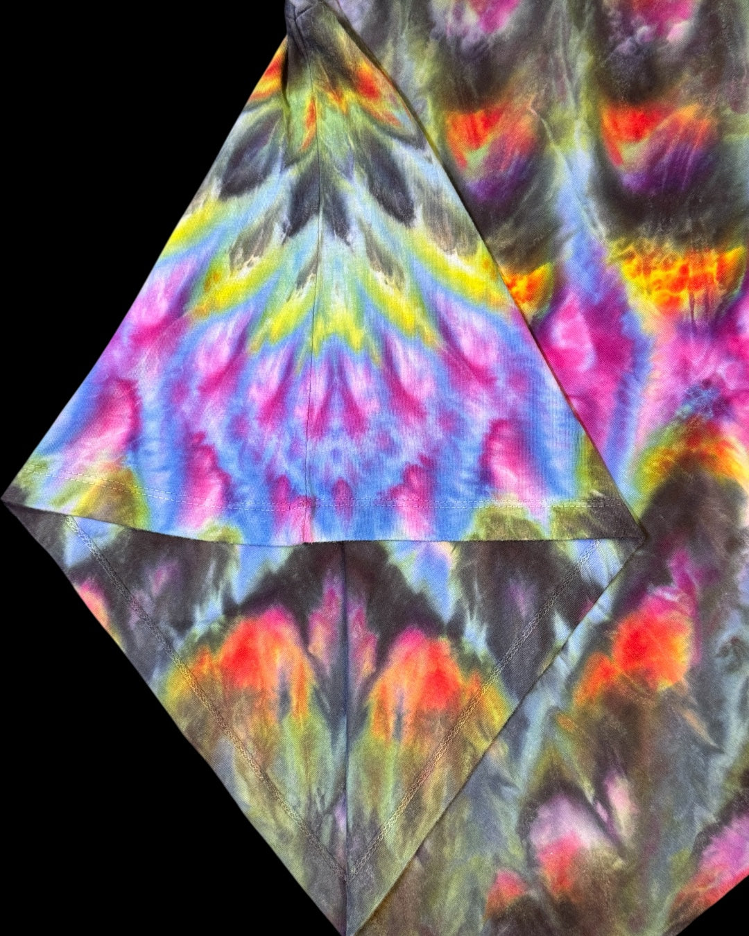 M - ladies’ fit rainbow cosmic roll boxy cropped tee