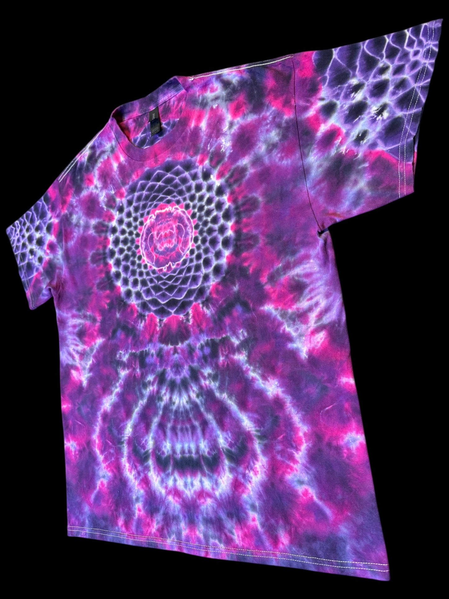 L - mandalalala cosmic trip combo tee