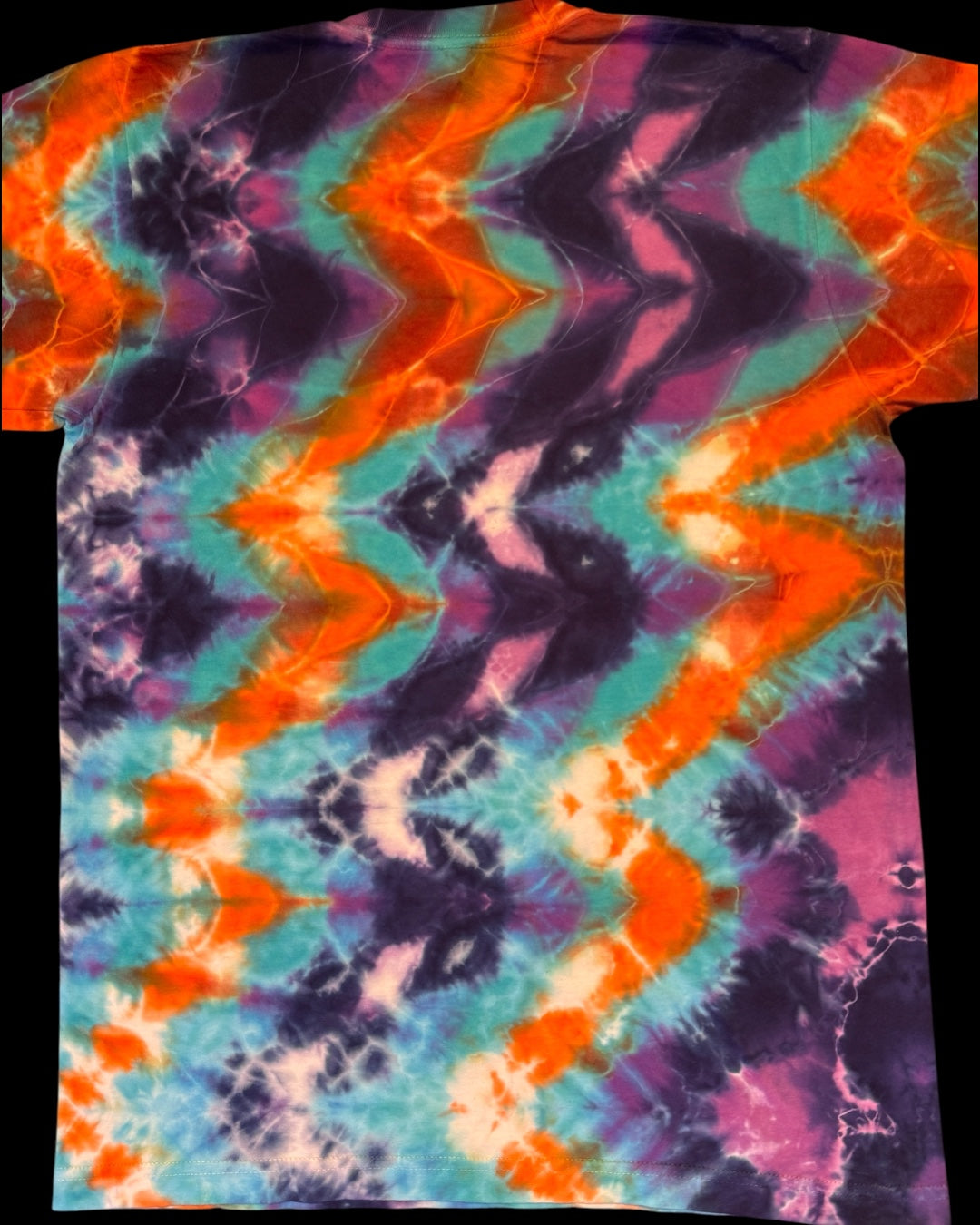 M - liquid dyed cosmic glitch tee