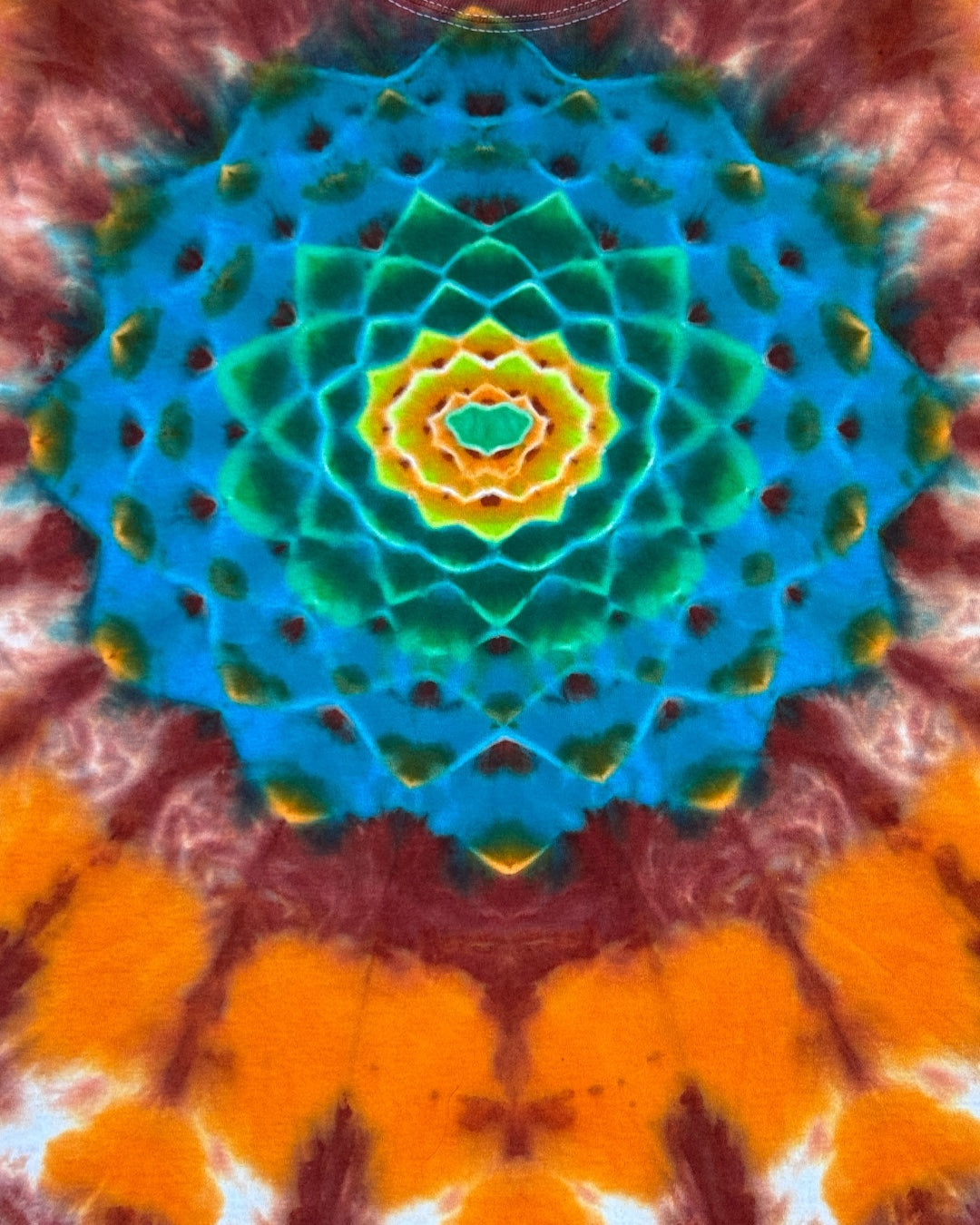 XXL - experimental color mandala tee