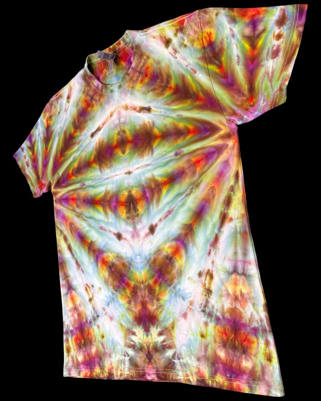 L - ice dyed mirrored fan fold logo tee