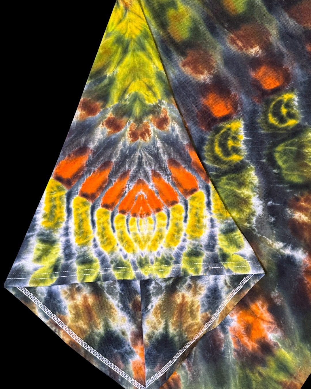 XL - shiny happy cosmic roll tee