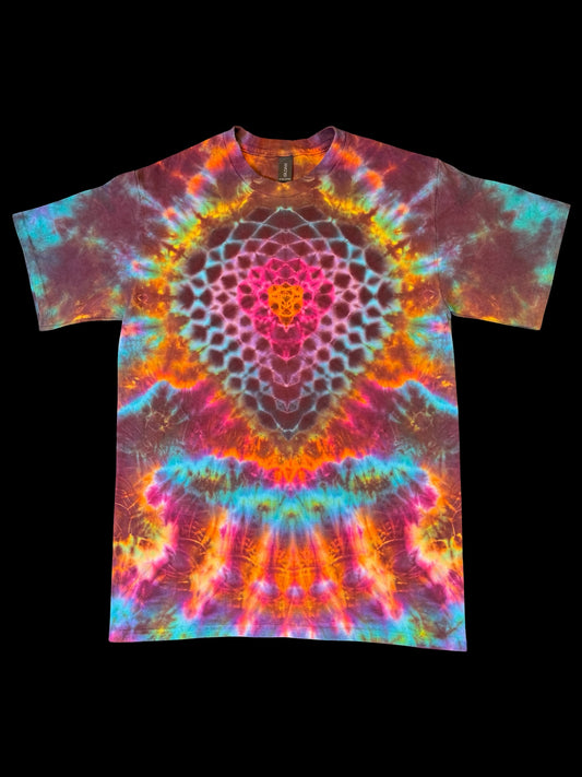 M - bordeaux overdyed raimbow shapeshifter mandala tee