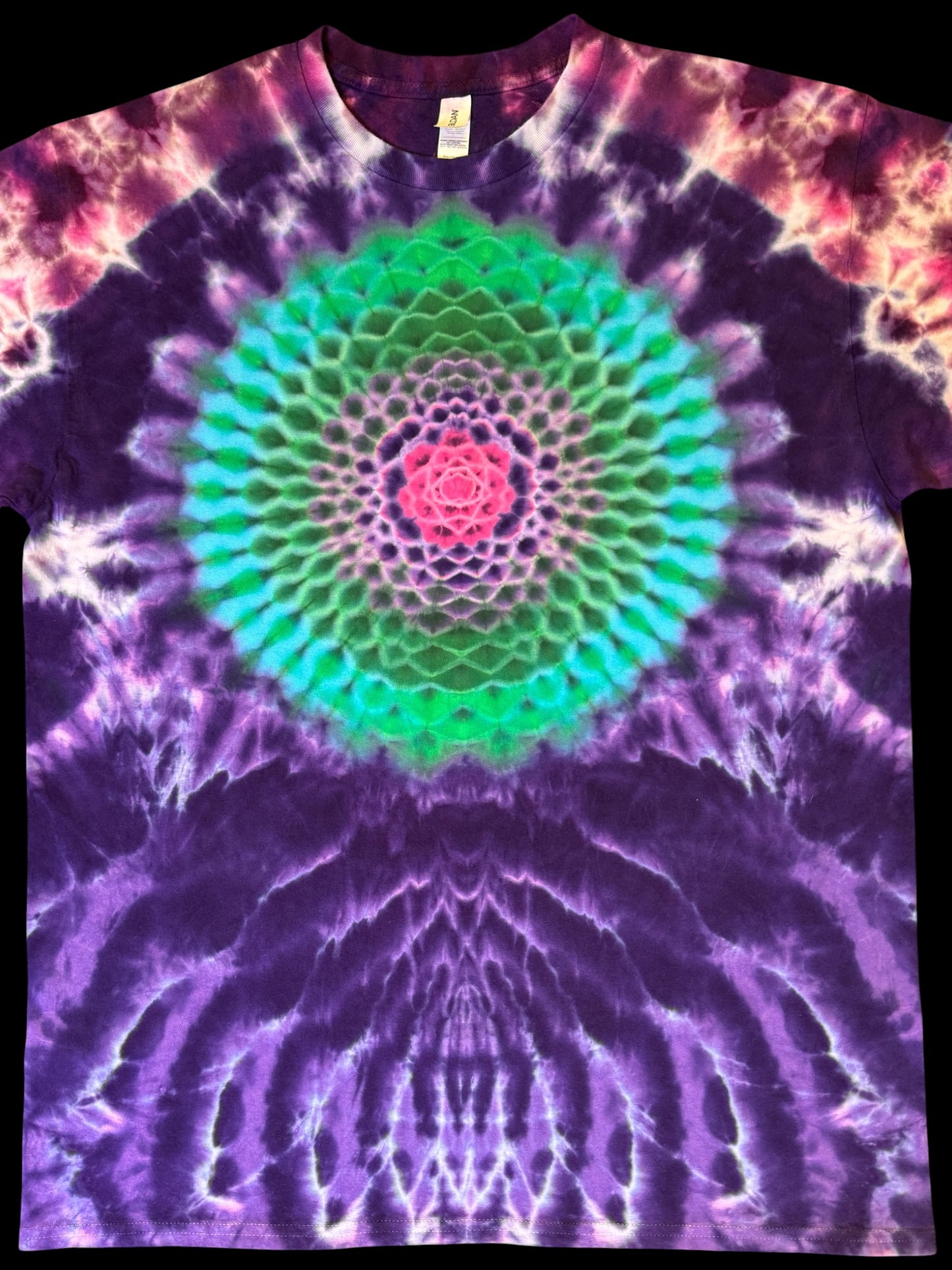 XL - green super mandala mini mandala tee