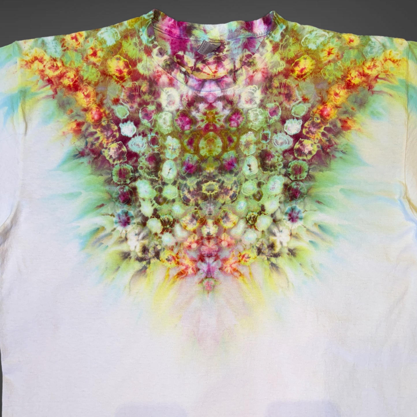 XXL - ice dyed kenney style tee