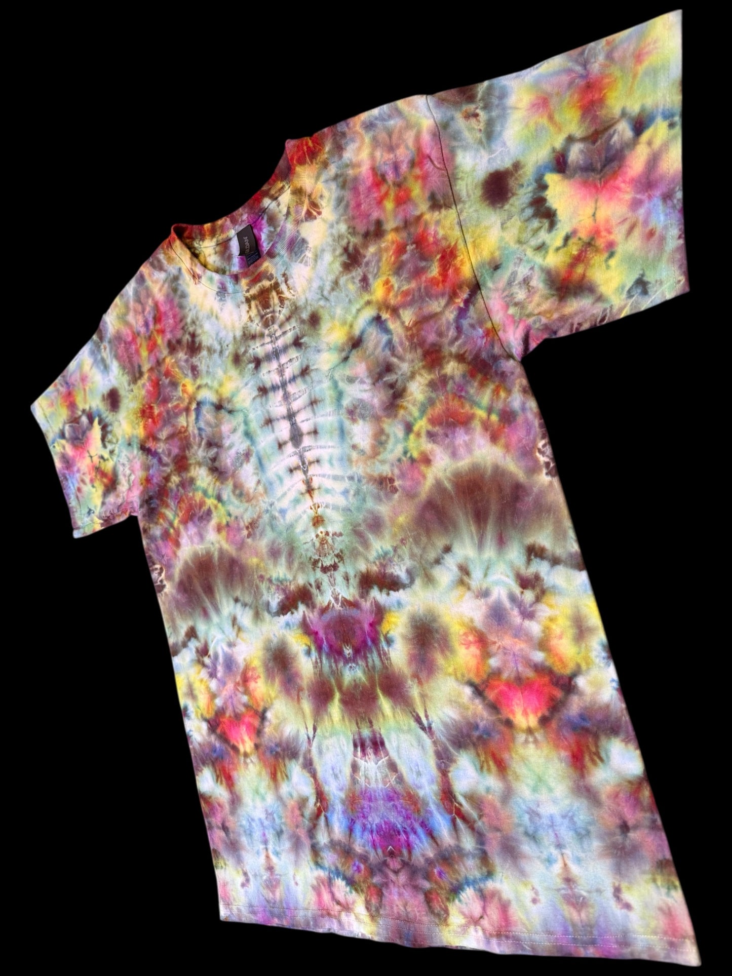 L - ice dyed medallion trip style tee