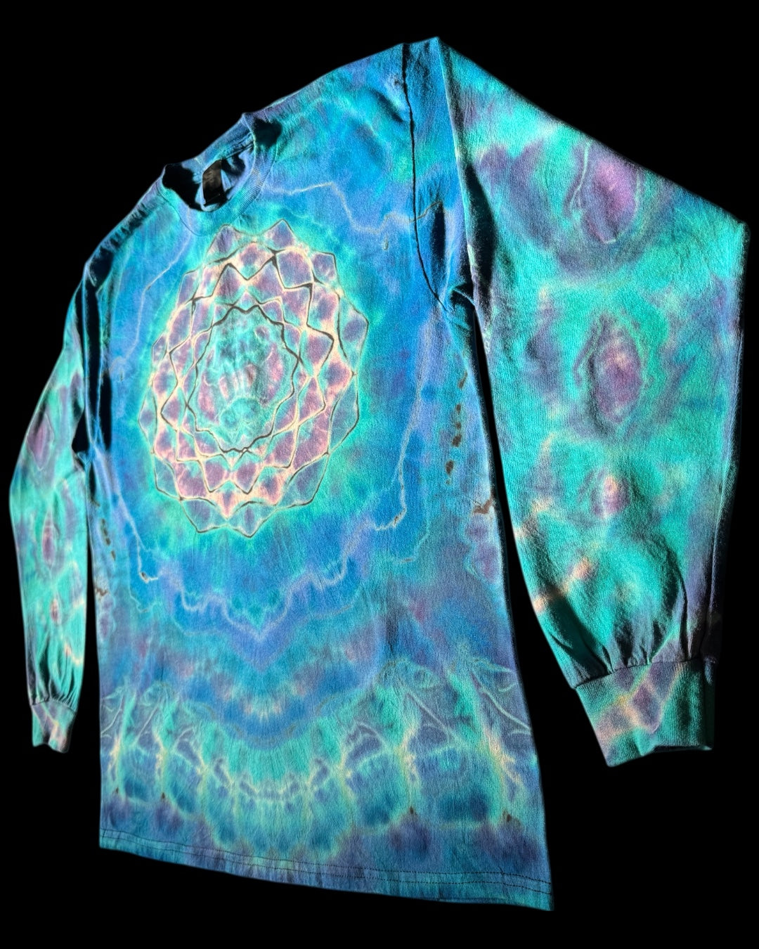 L - reverse dyed blue skies mandala cosmic rolled combo long sleeve tee