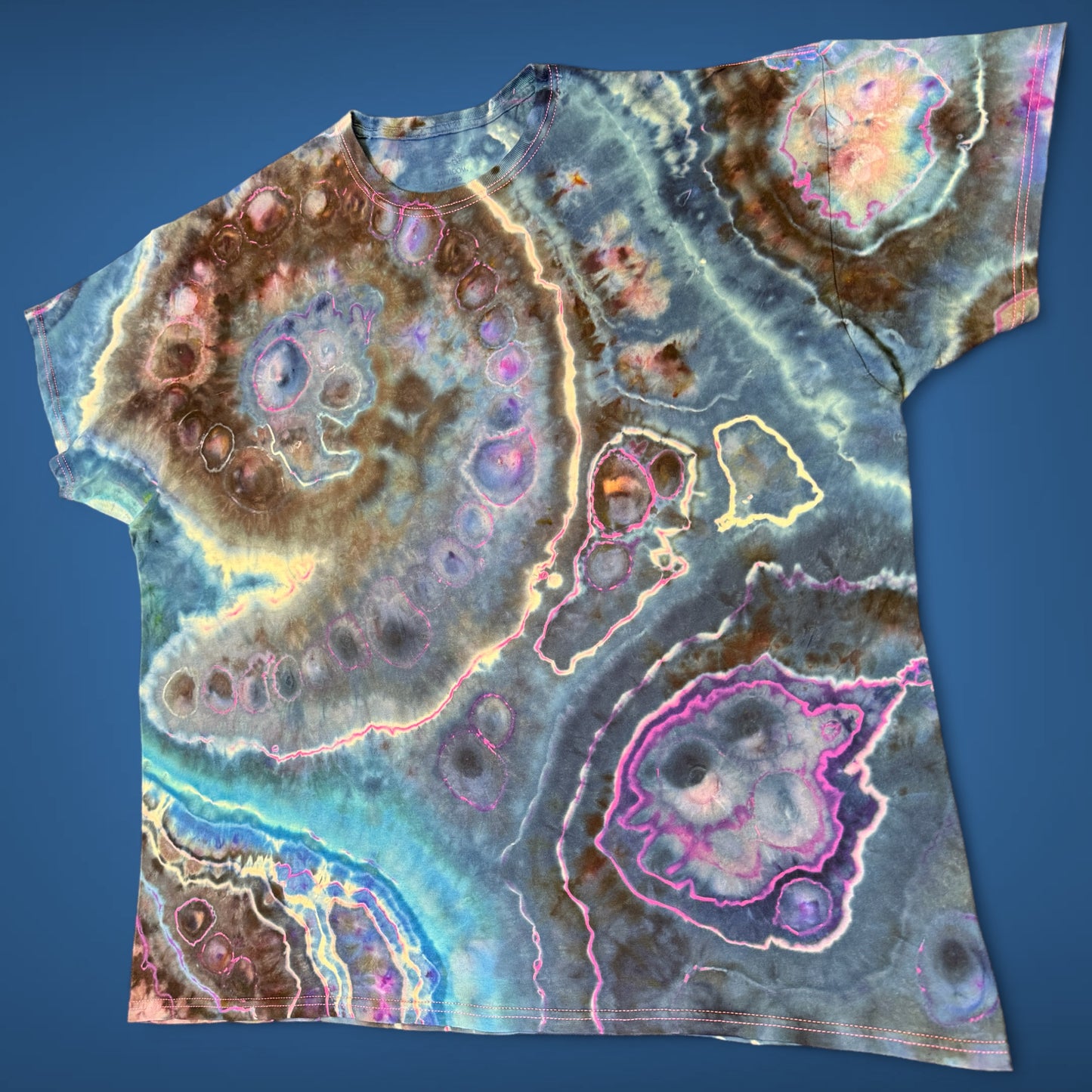 XXL - pink reverse dyed nautical nautilus geode tee