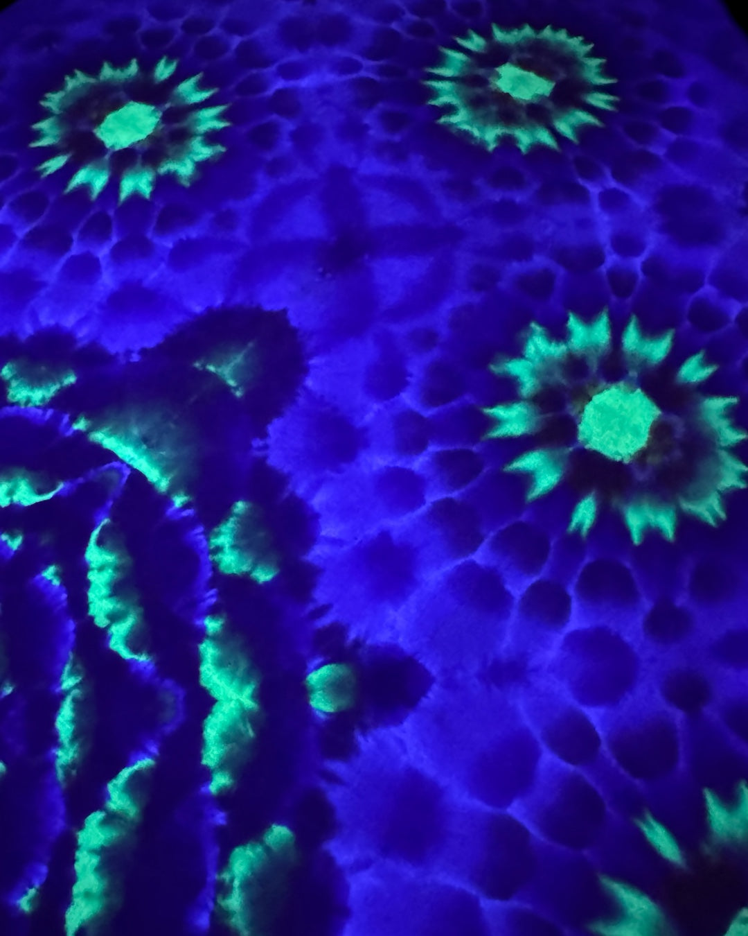 ice dyed UV reactive funky style mandala