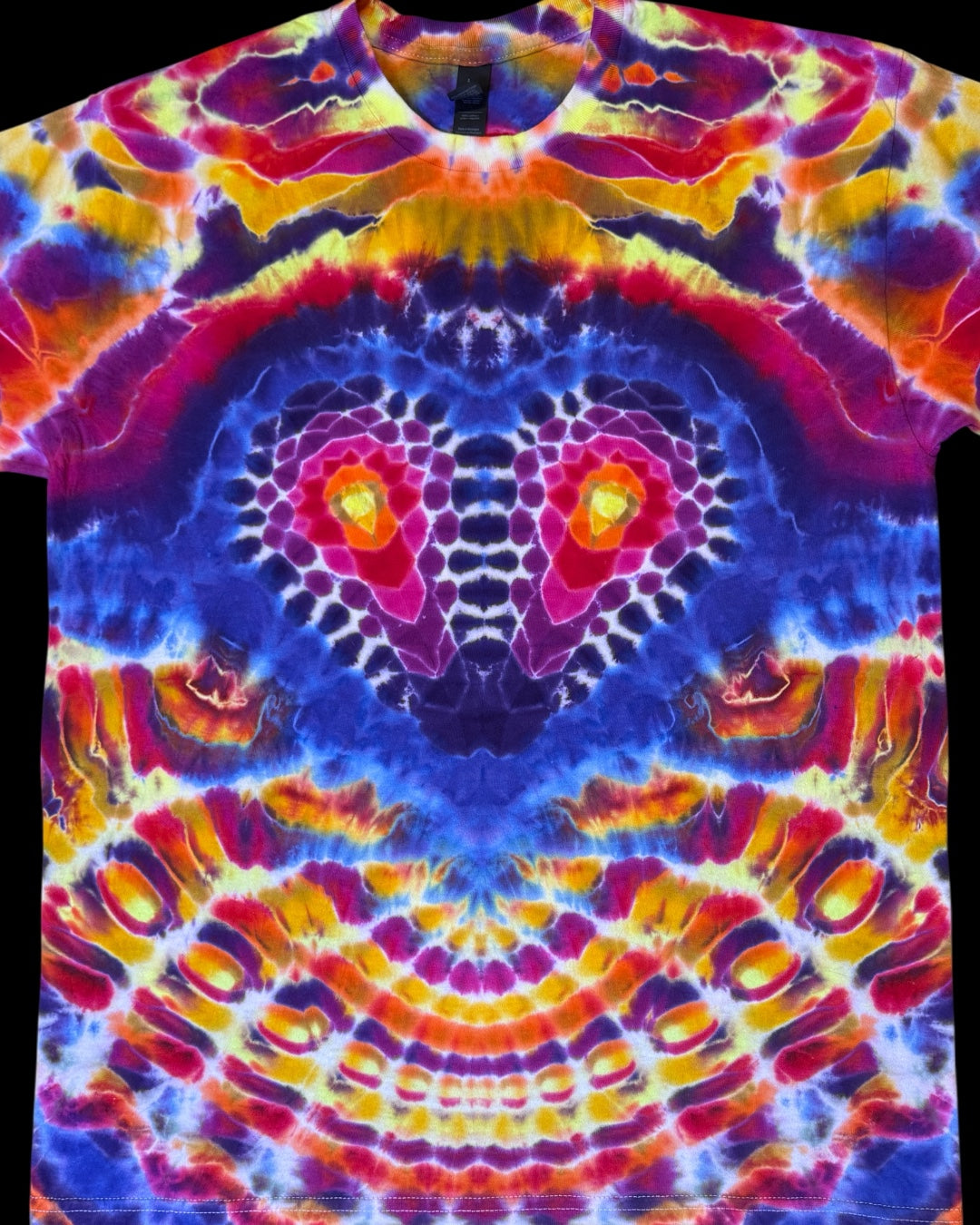 L - heartdala cosmic roll ovaldala combo tee