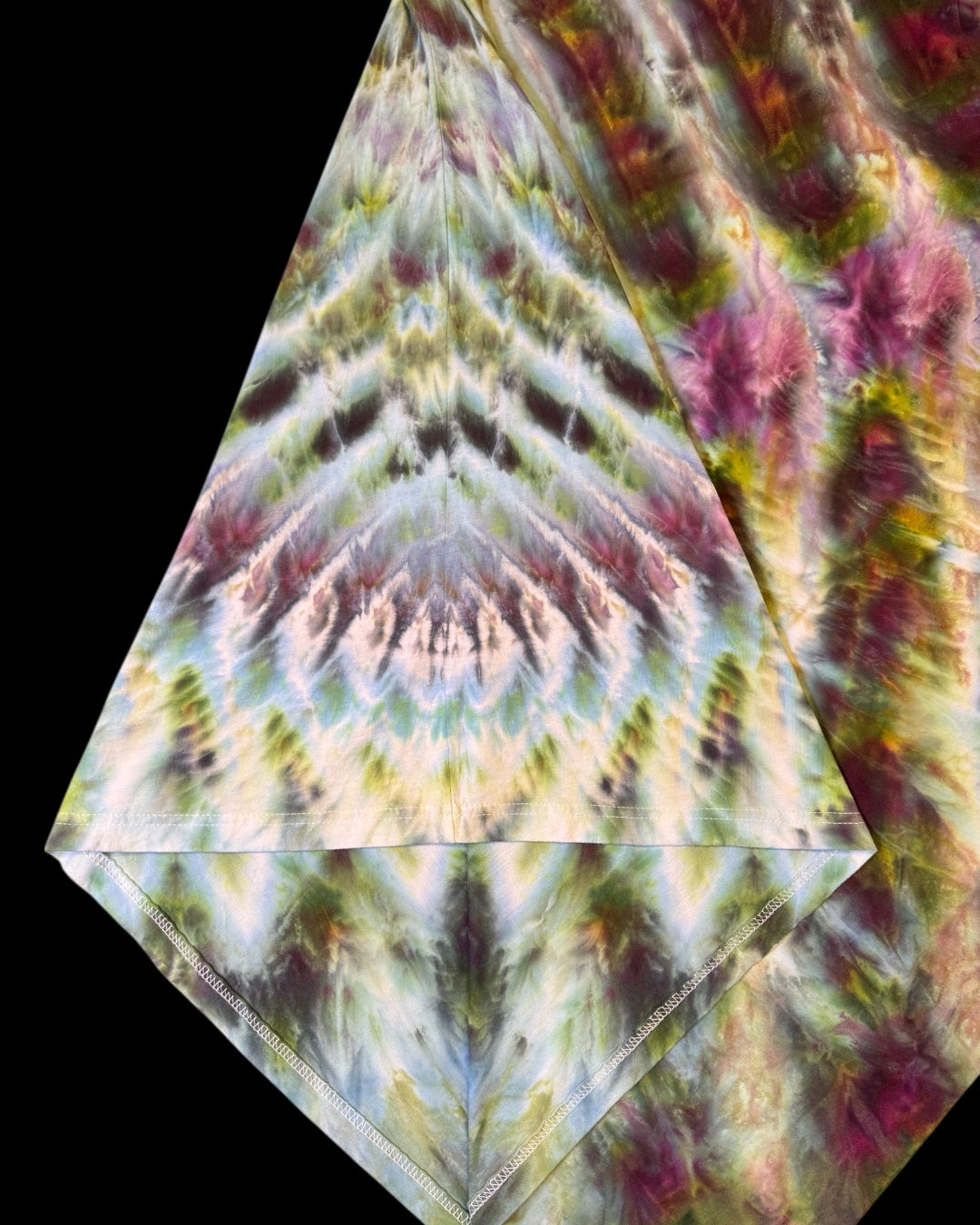 XXXXL - ice dyed deep jungle cosmic roll tee