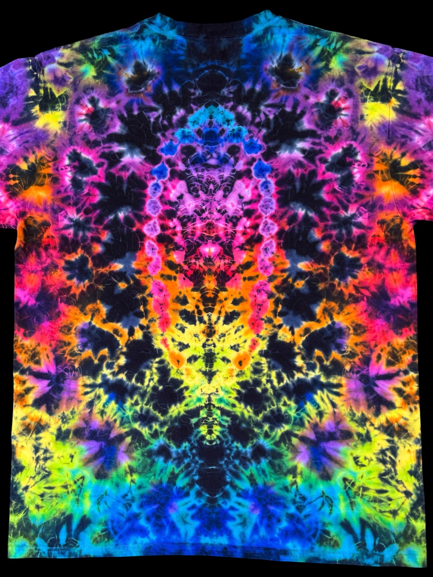 XL - rainbow kenney style tee