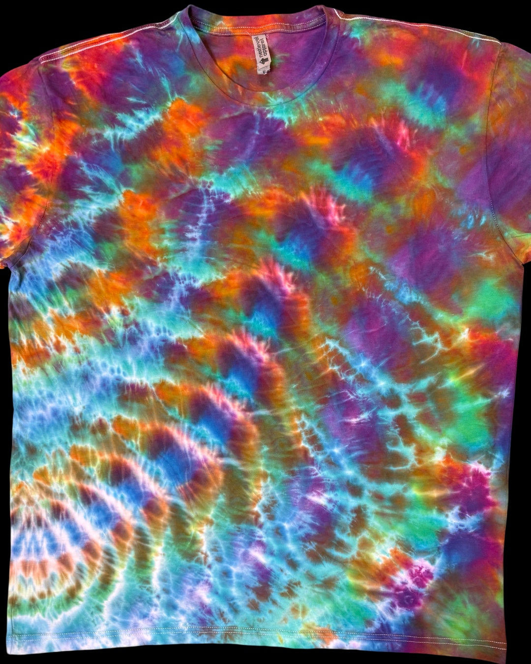 XXL - liquid rainbow cosmic roll logo tee