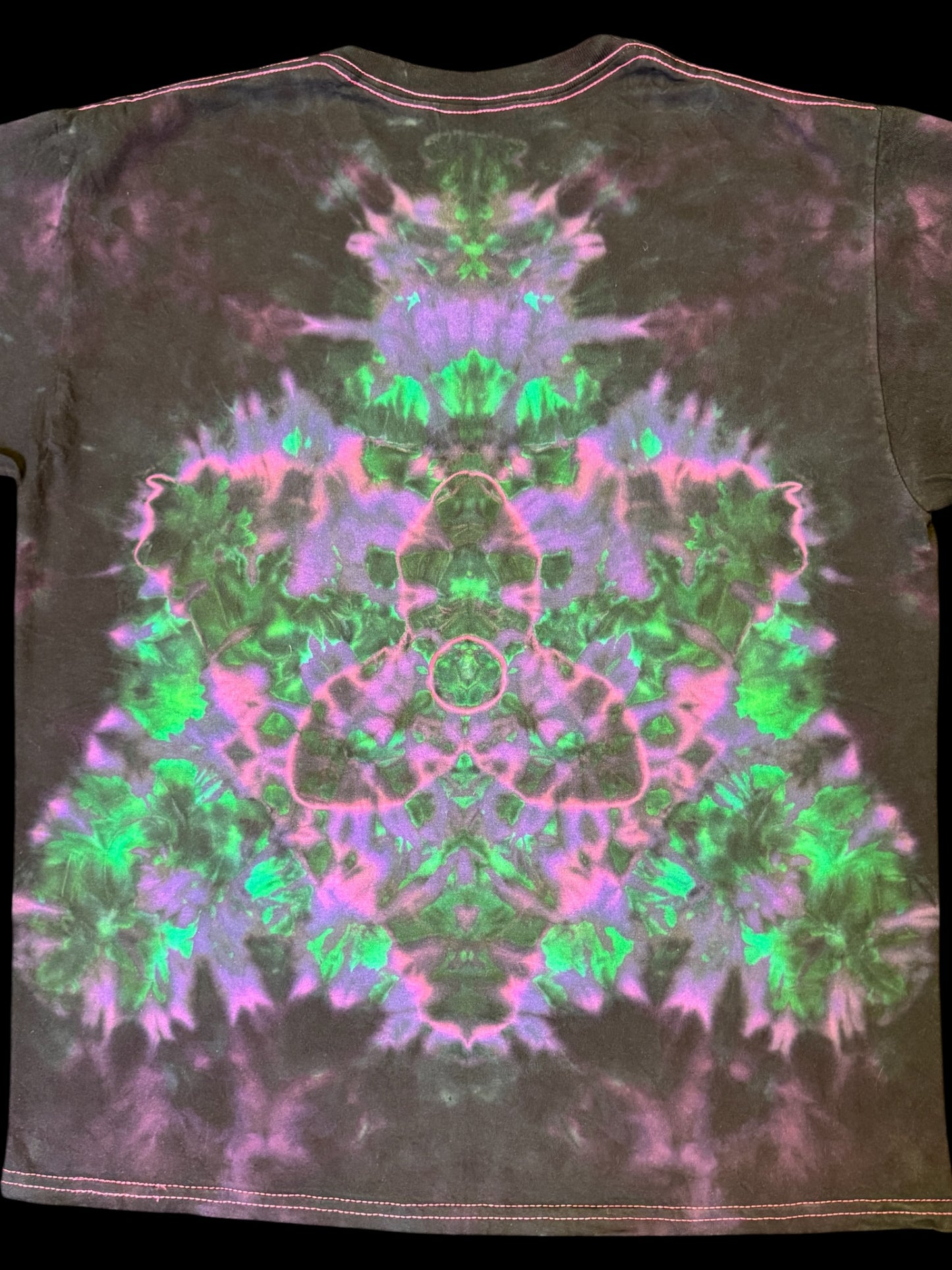 L - pink reversed mandala cosmic star combo tee