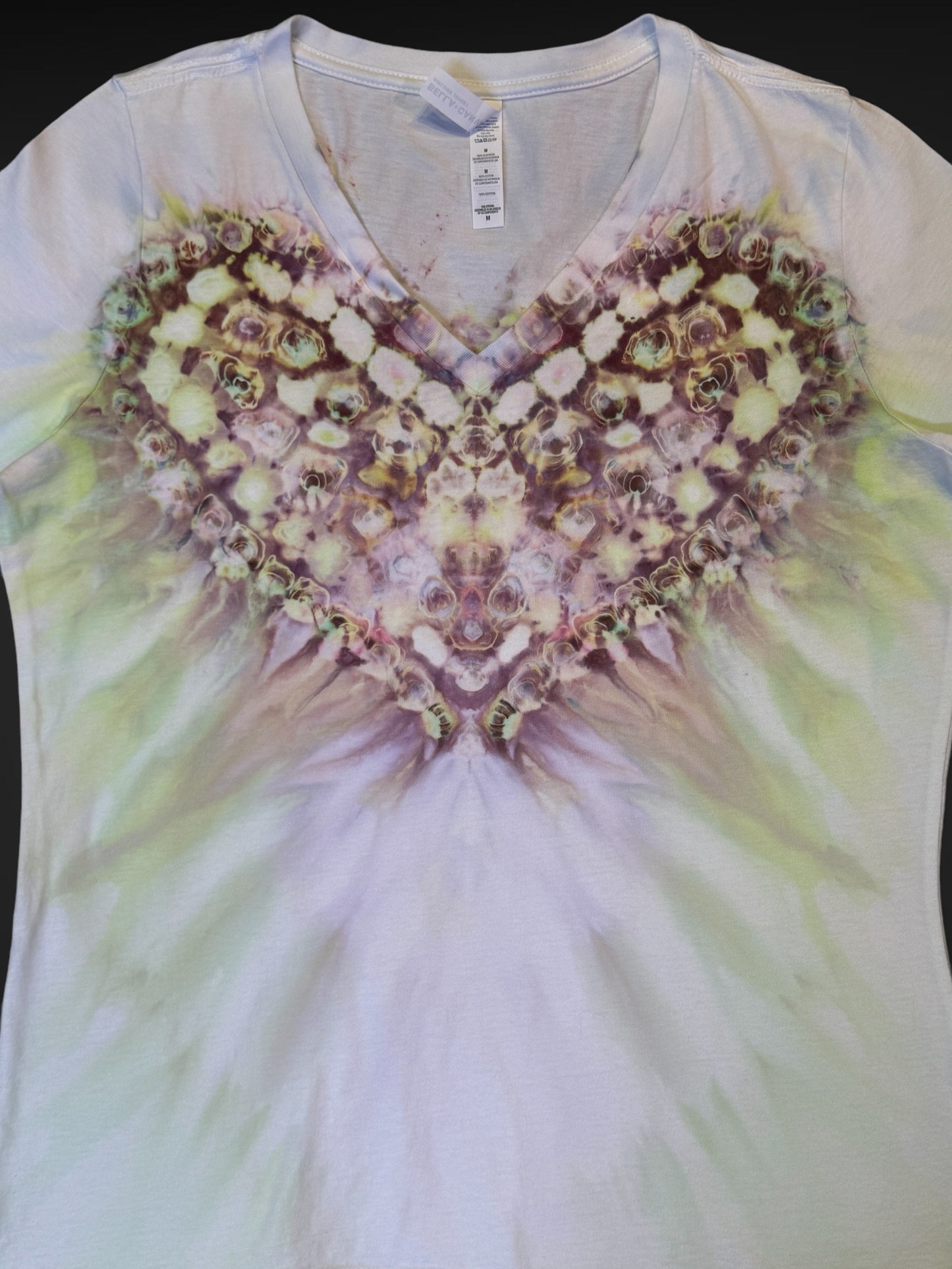 M - ladies’ fit gravity ice dyed kenney style heart tee