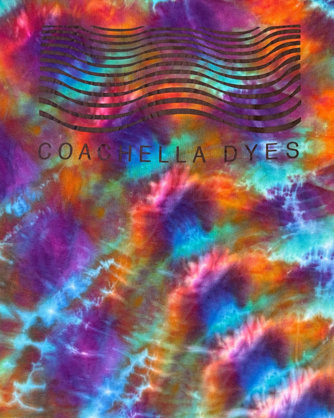 XXL - liquid rainbow cosmic roll logo tee