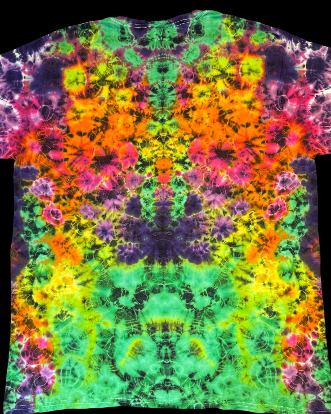 XL - vibrant kenney style tee