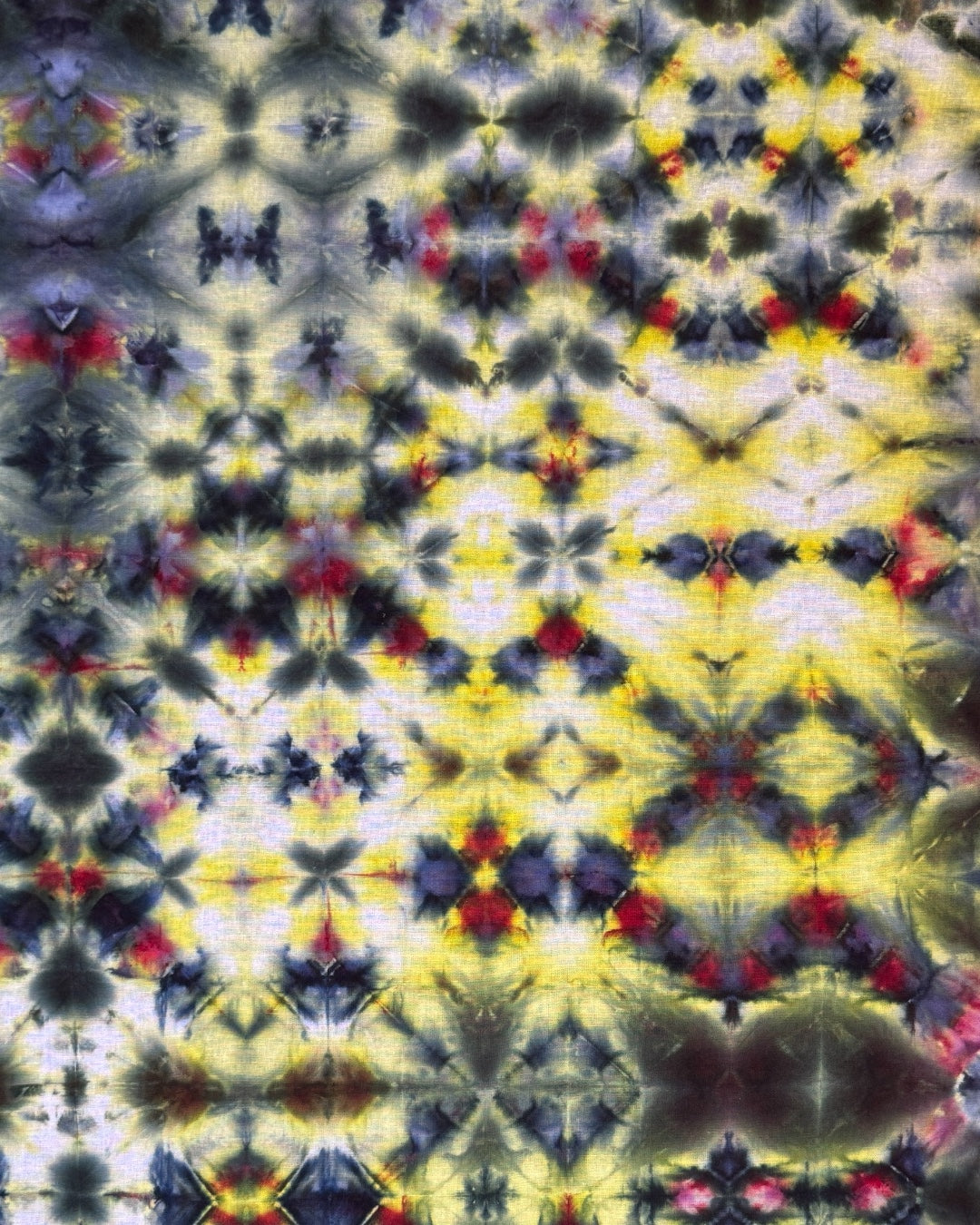 ice dyed glitchy bandana