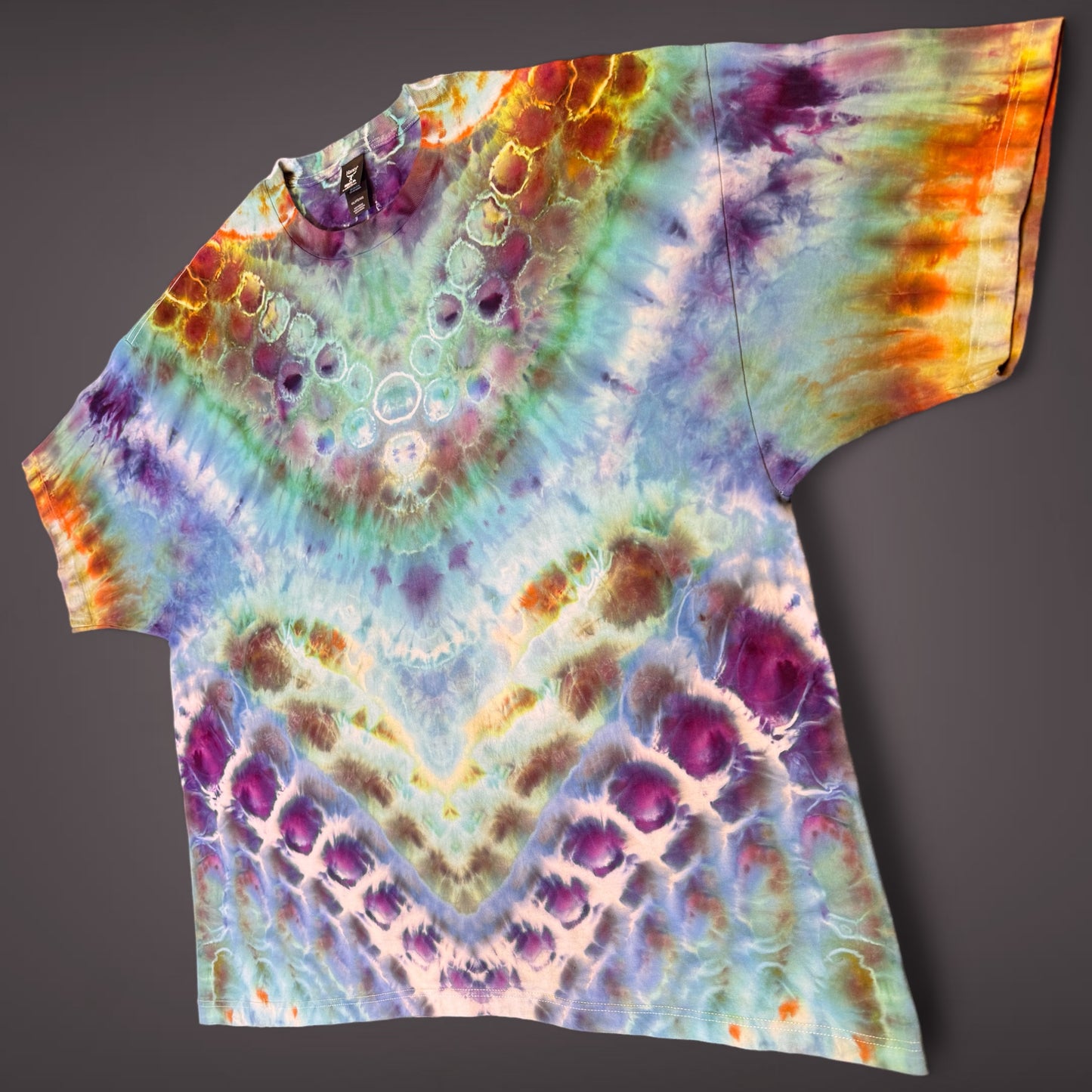 XXXXL - ice dyed cosmic bubble vee with double bubble spine