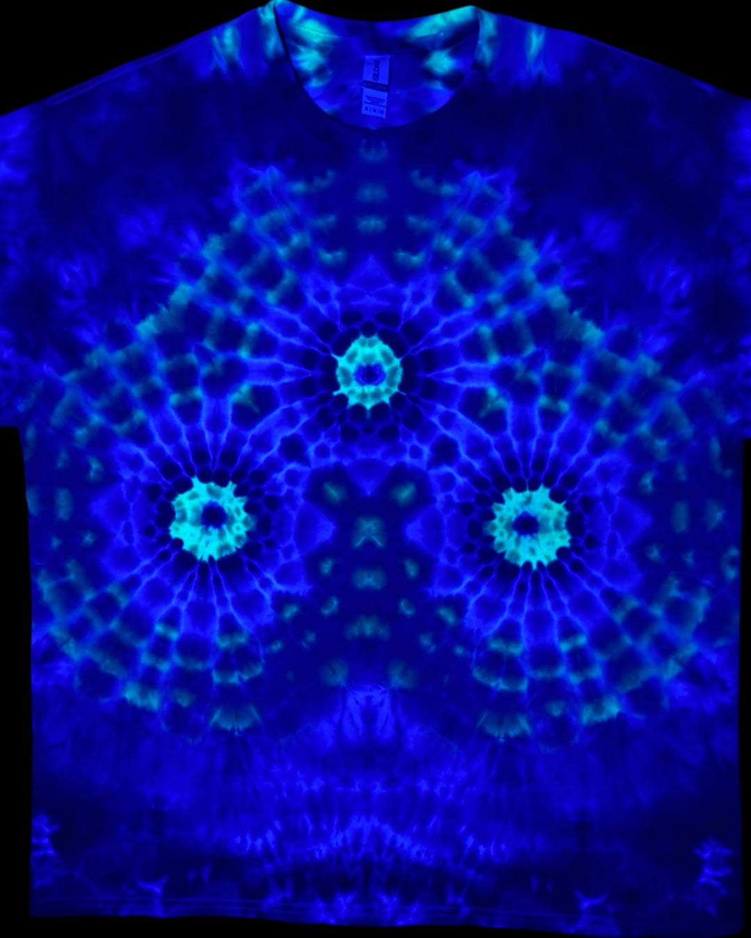 XL - uv reactive triple-dala with a phat spine combo tee