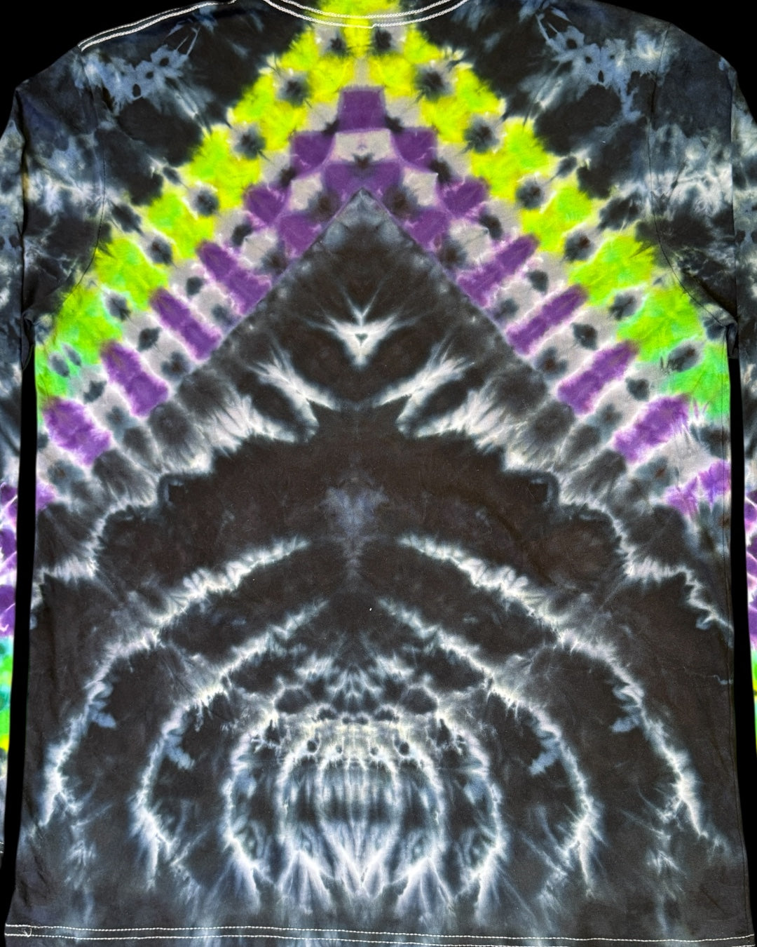 L - liquid dyed mandala chevron combo long sleeve tee
