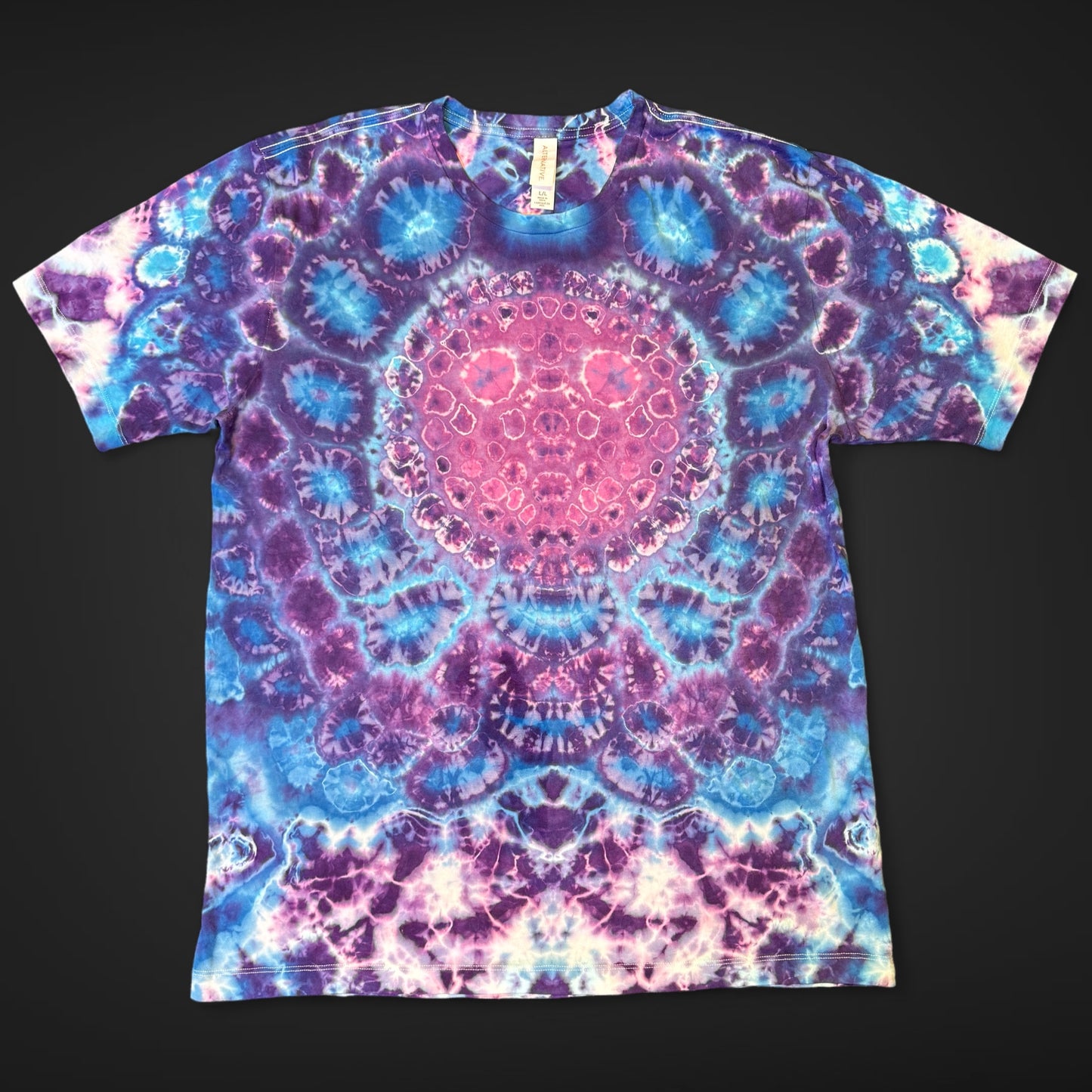 L - kenney style smiley and trip style combo tee