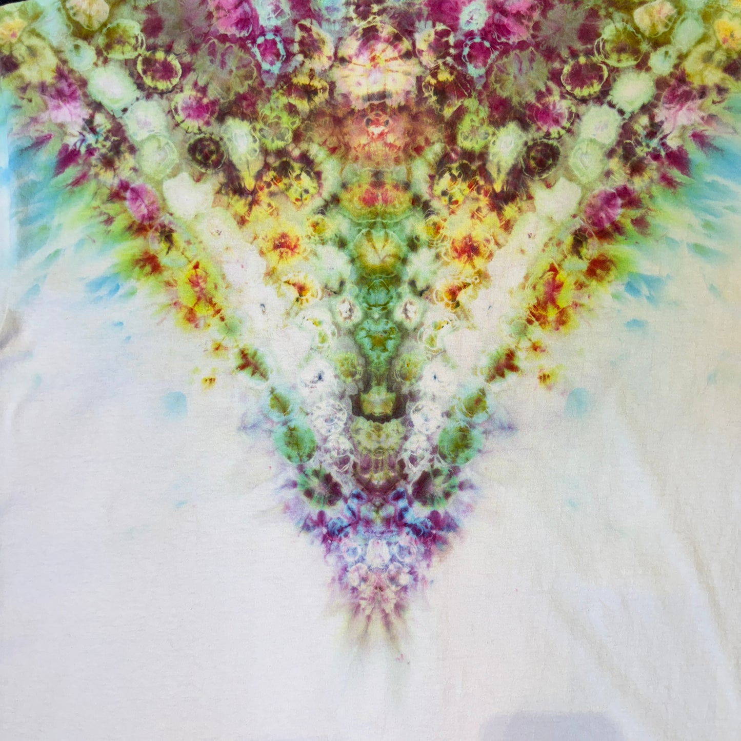 XXL - ice dyed kenney style tee