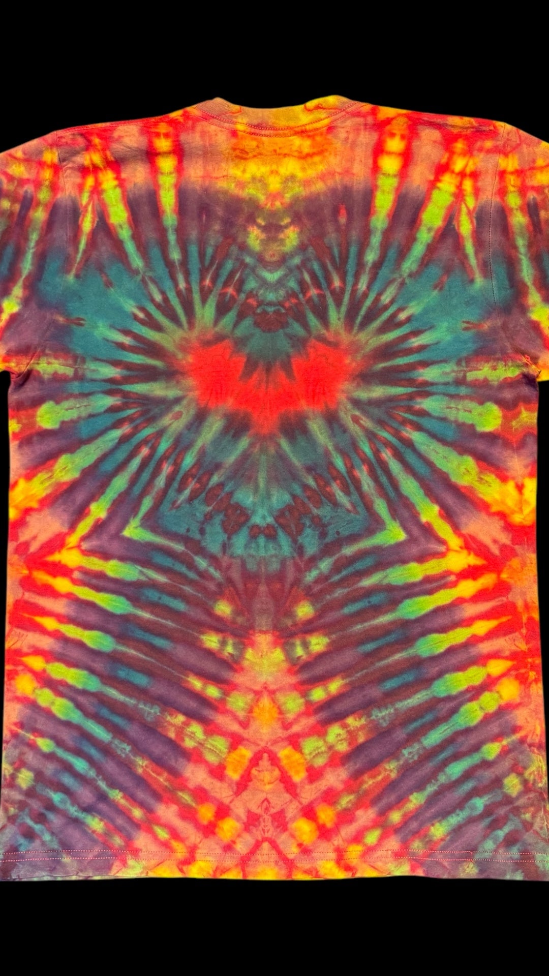 M - red reverse dyed heart tee