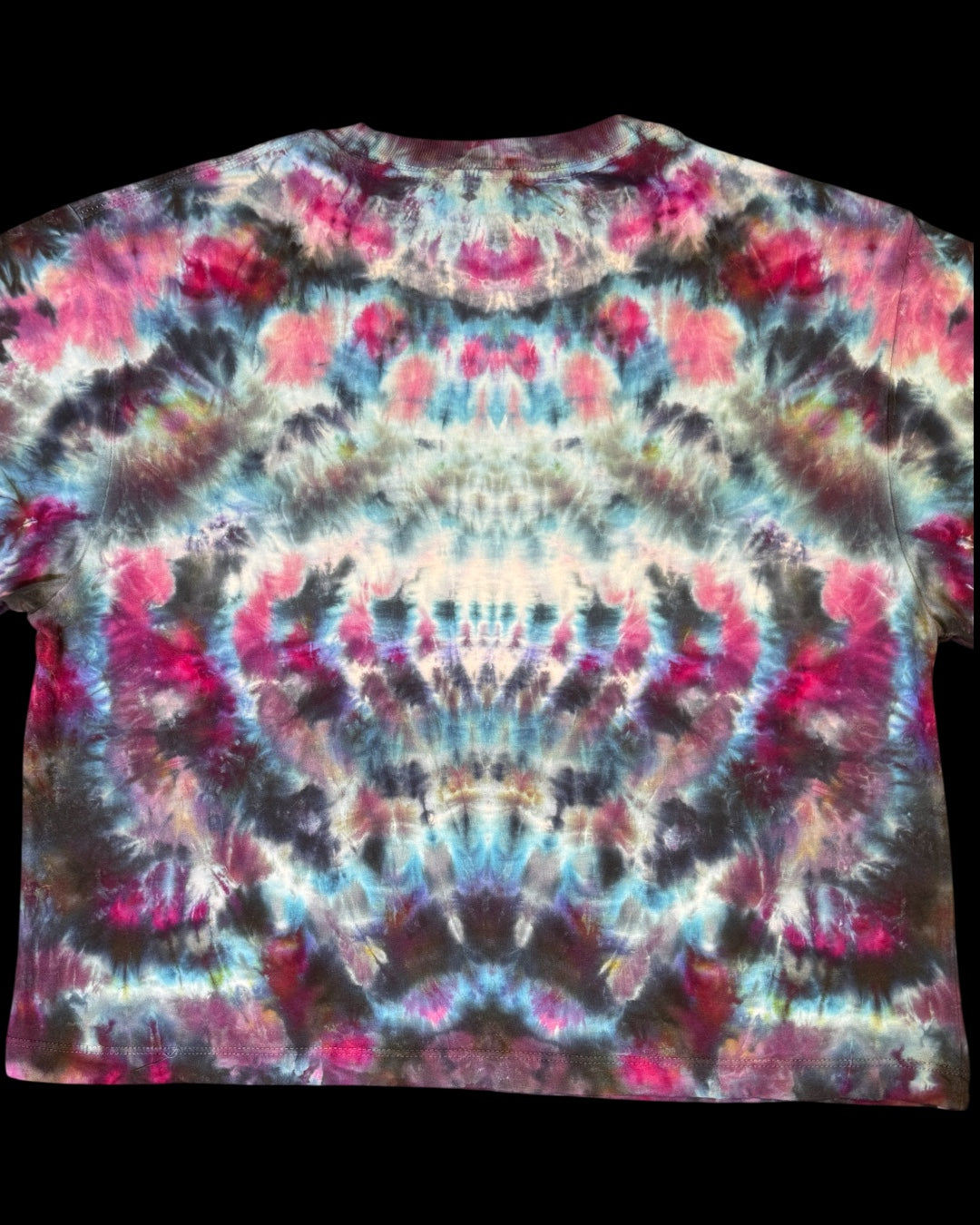 M - ladies’ fit ice dyed amethyst mirrored cosmic roll boxy cropped tee
