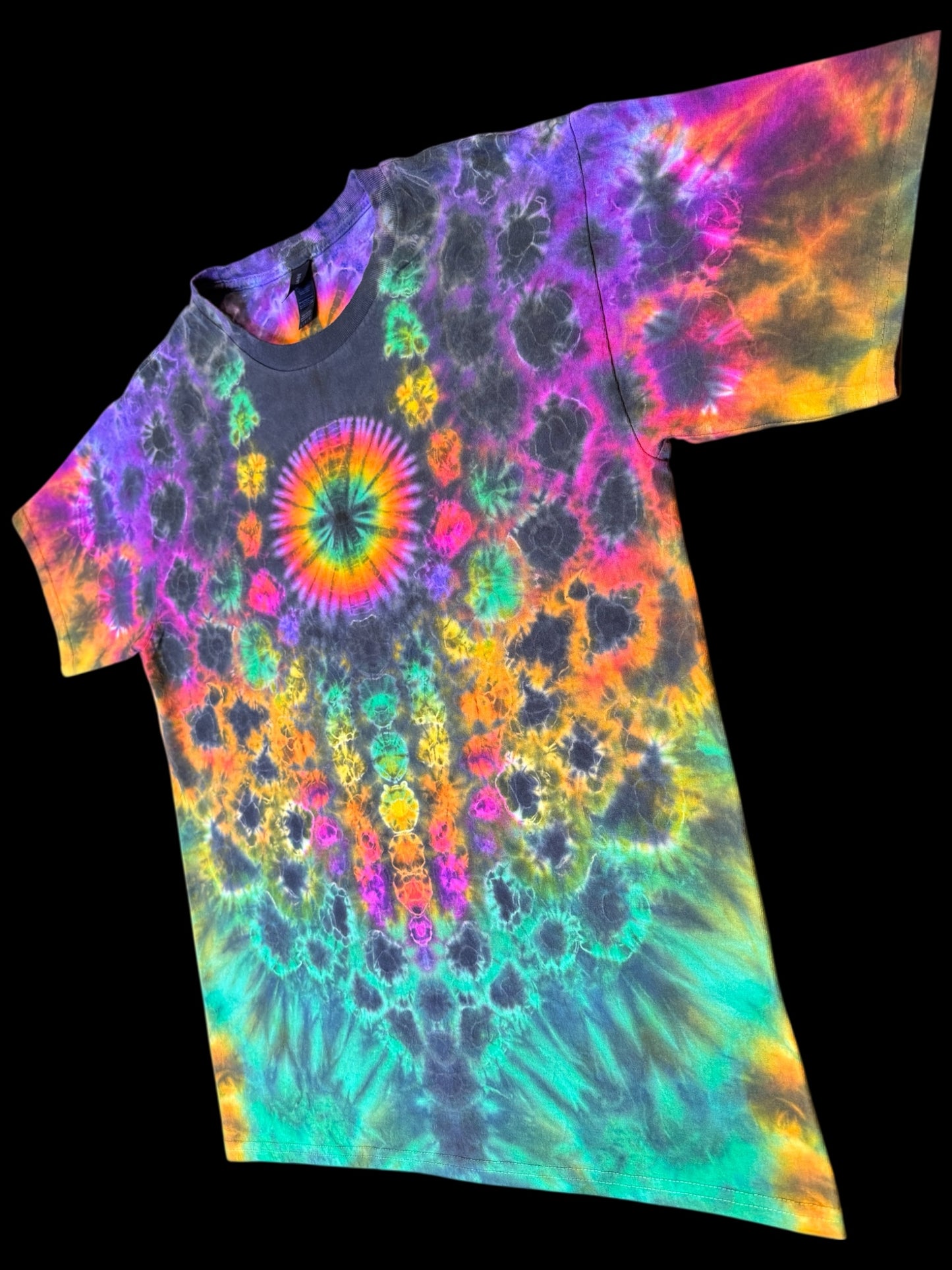 L - olive rainbows kenney style tee