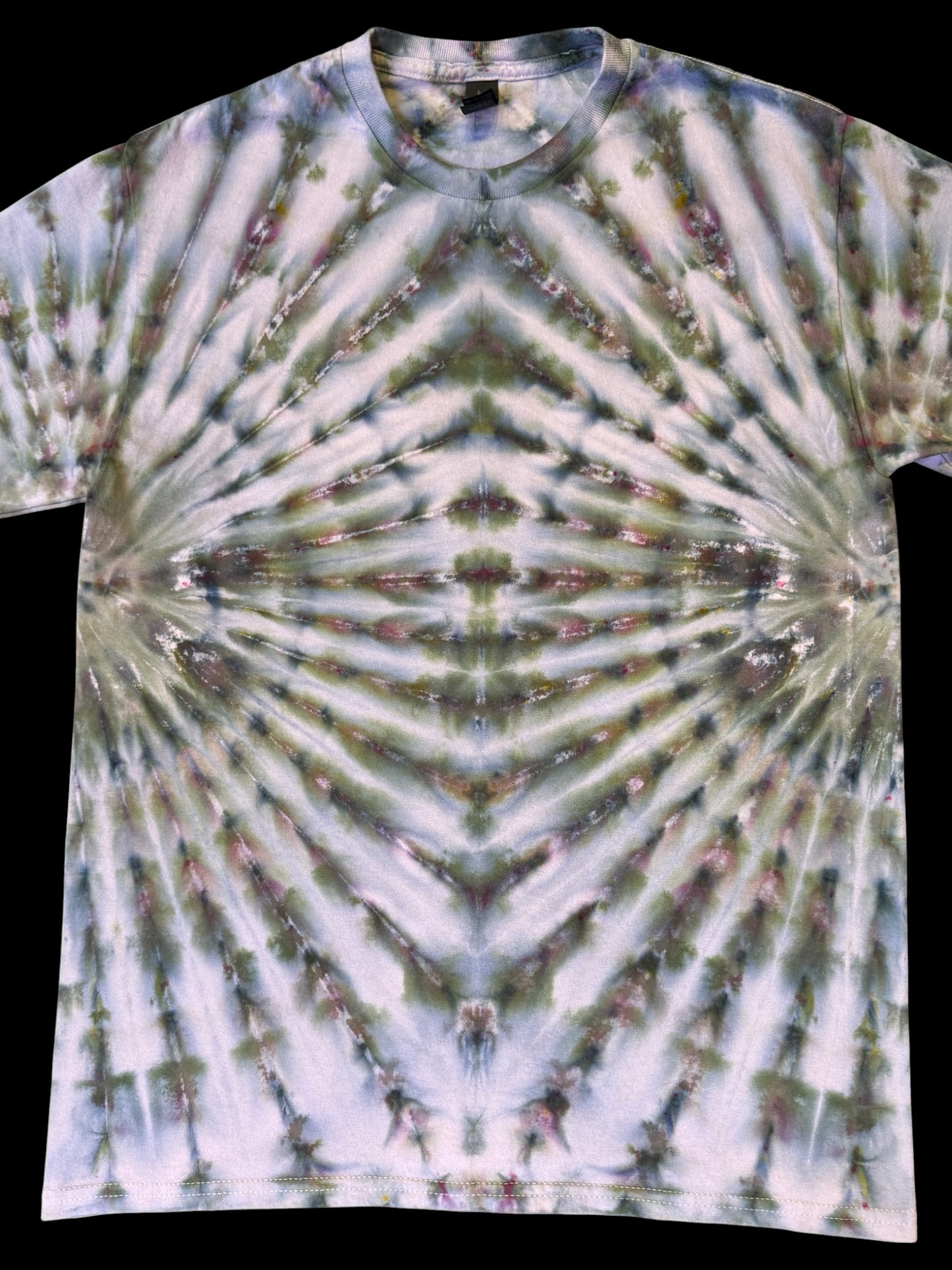 M - ice dyed lavender double fan in stormy gray tee