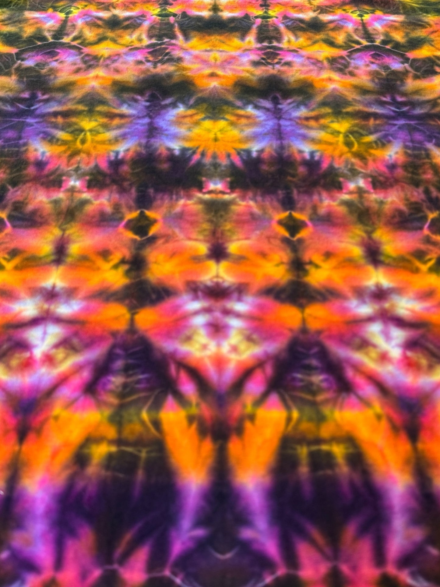 XL - mandala trip combo tee
