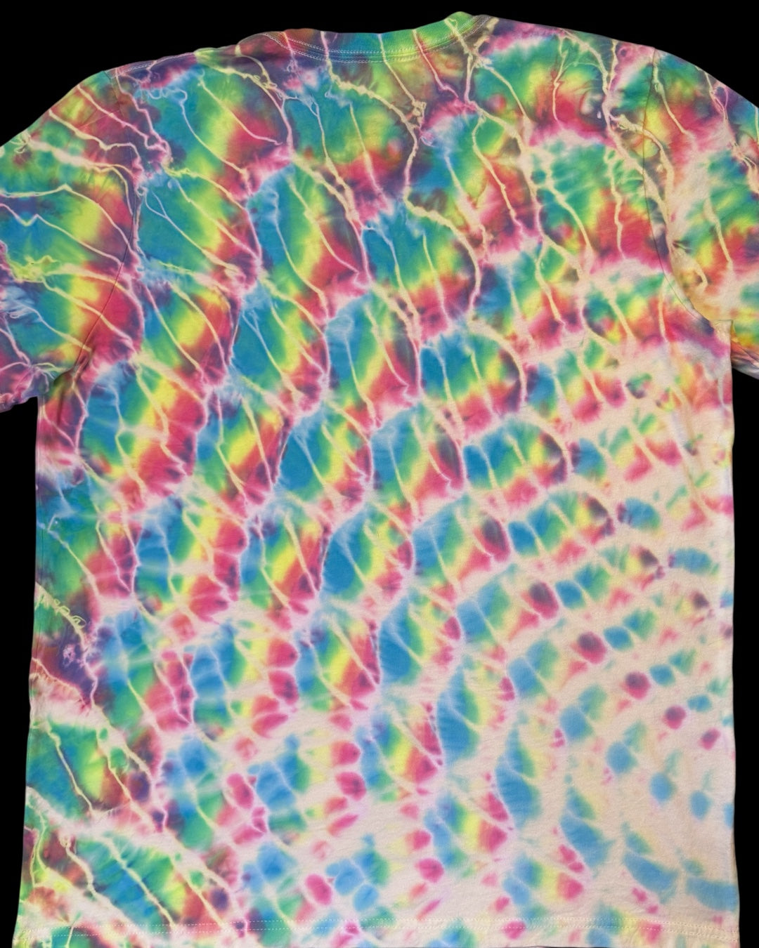 L - glowing cosmic roll tee