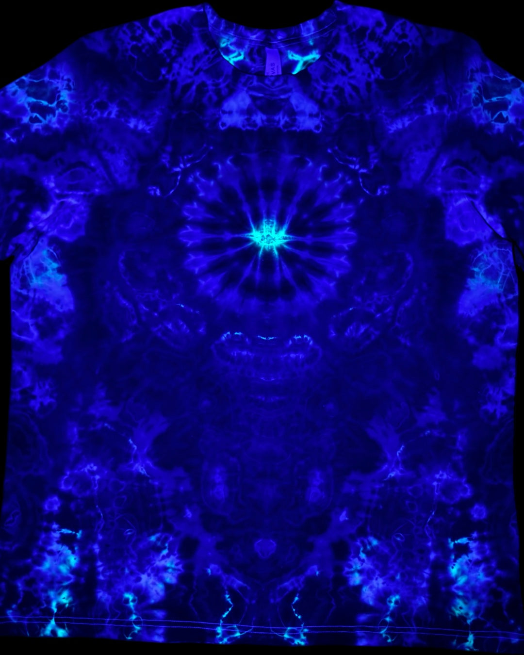 XL - navy overdyed mandala, kenney, trip combo tee with glowing spine