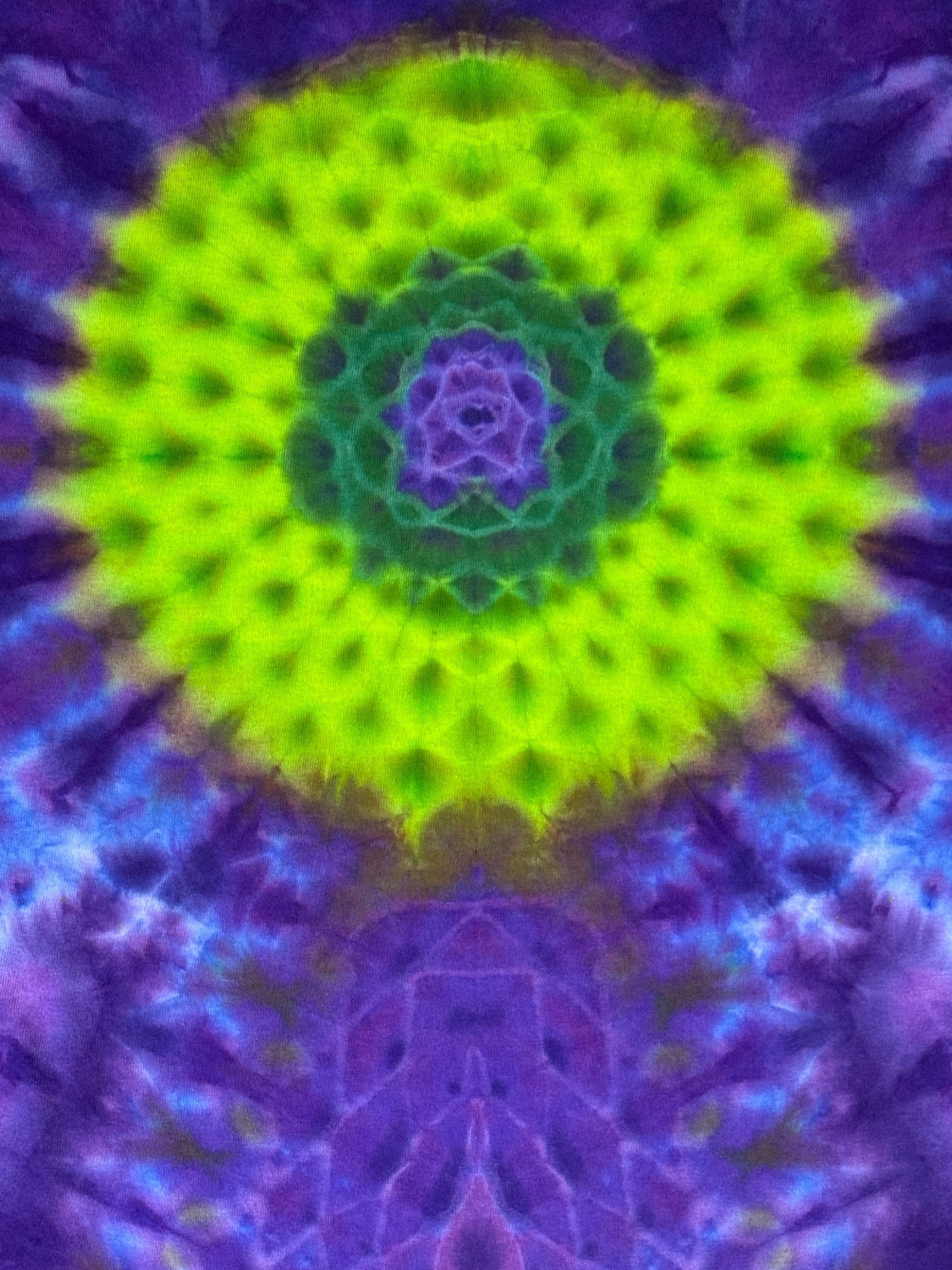 XL - lilac and lime mandala with klink spine tee