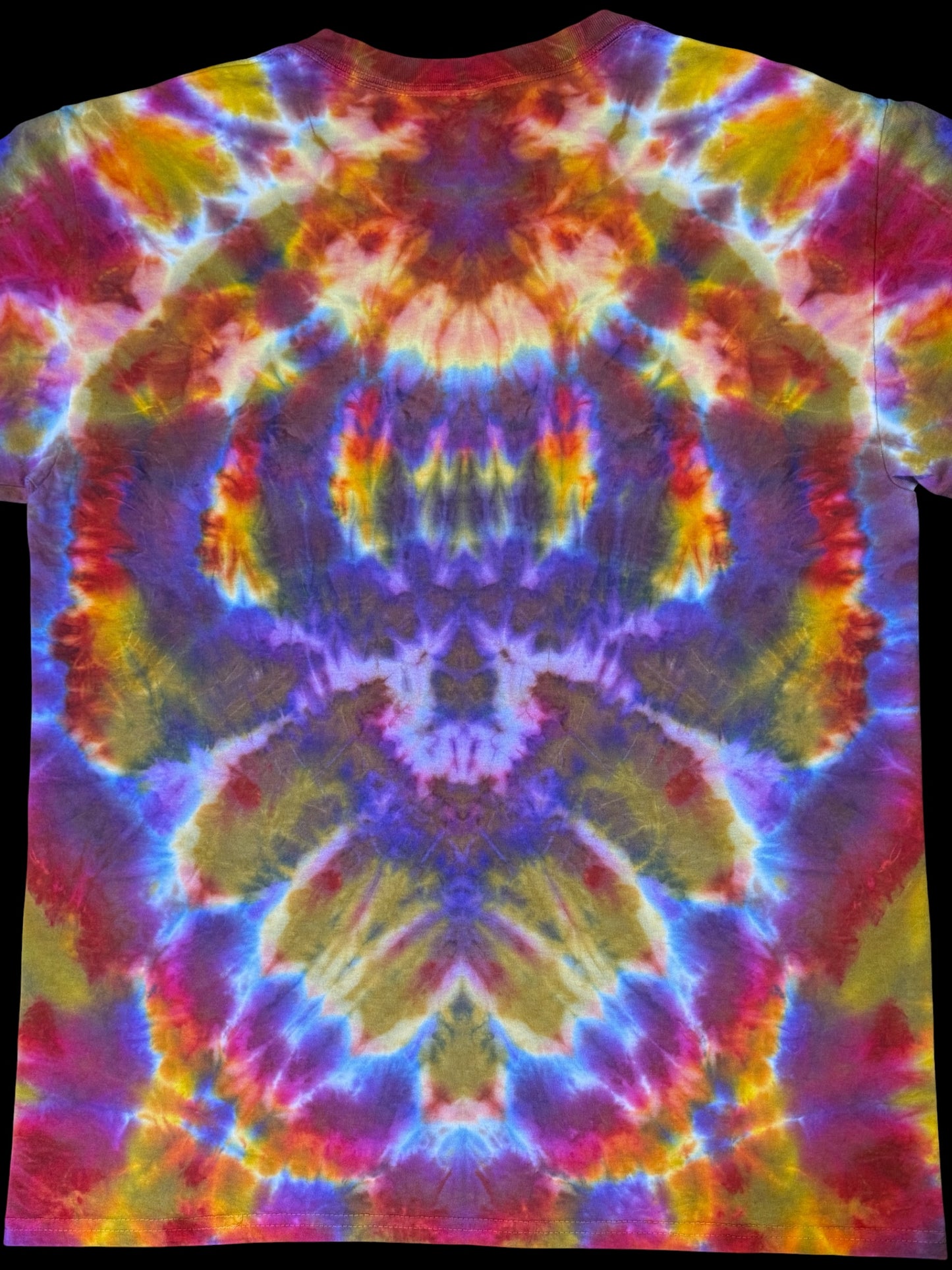 L - golden mandala kenney cosmic combo tee