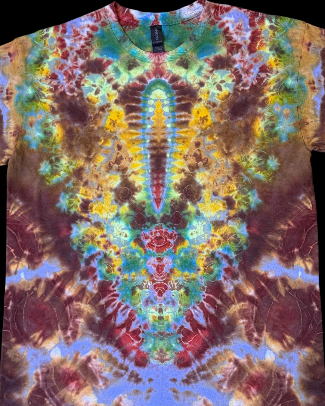 L - periwinkle reverse dyed UV reactive kenney style medallion tee