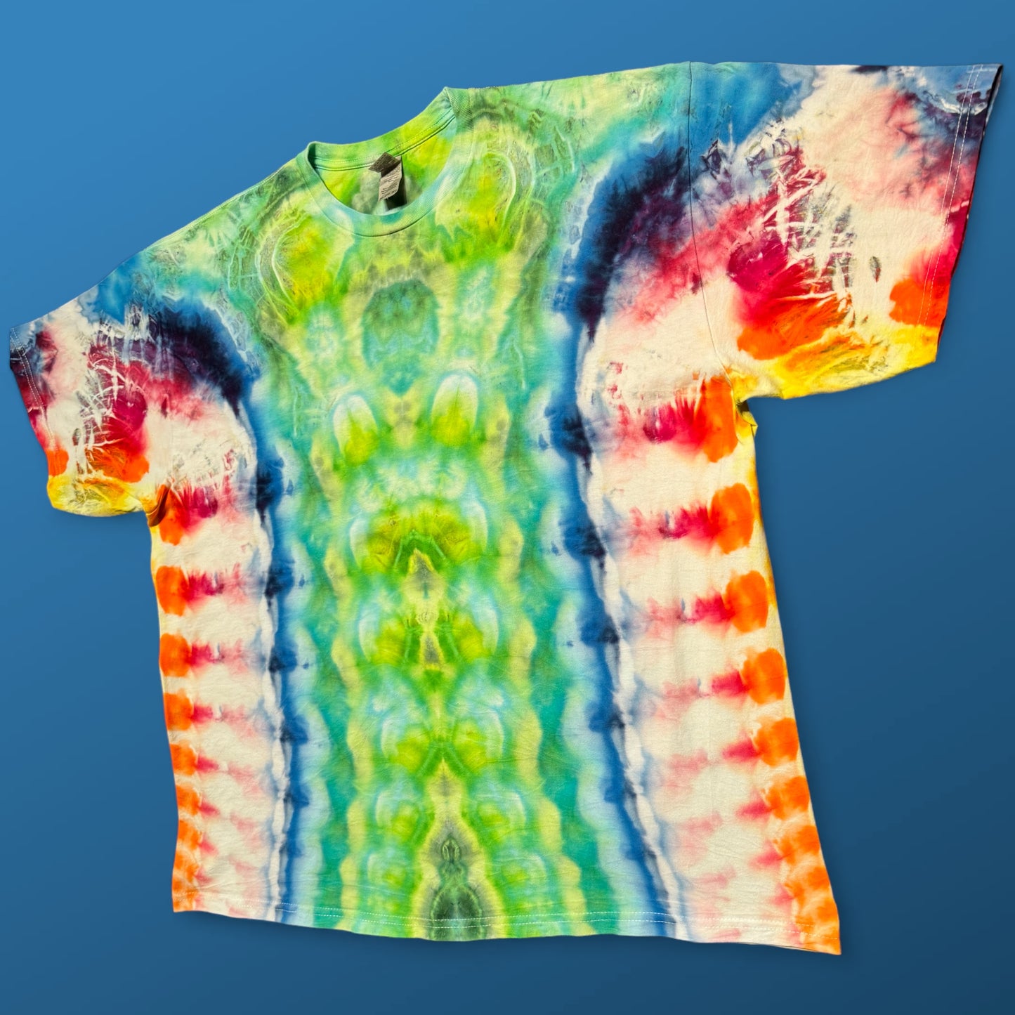 XXL - ice dyed cosmic rainbow tee