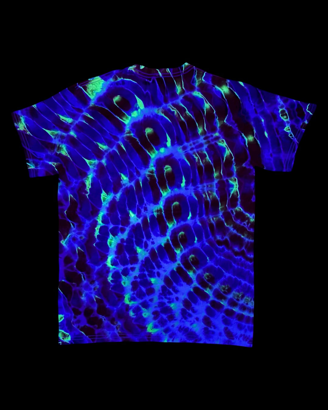 M - UV reactive liquid sunset cosmic roll tee