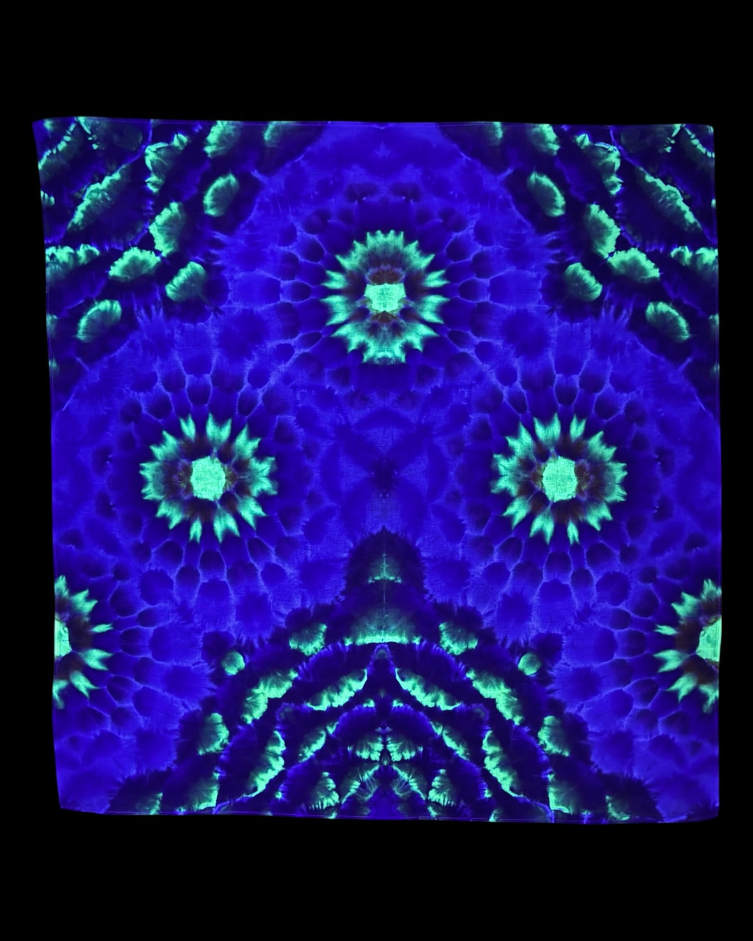 ice dyed UV reactive funky style mandala